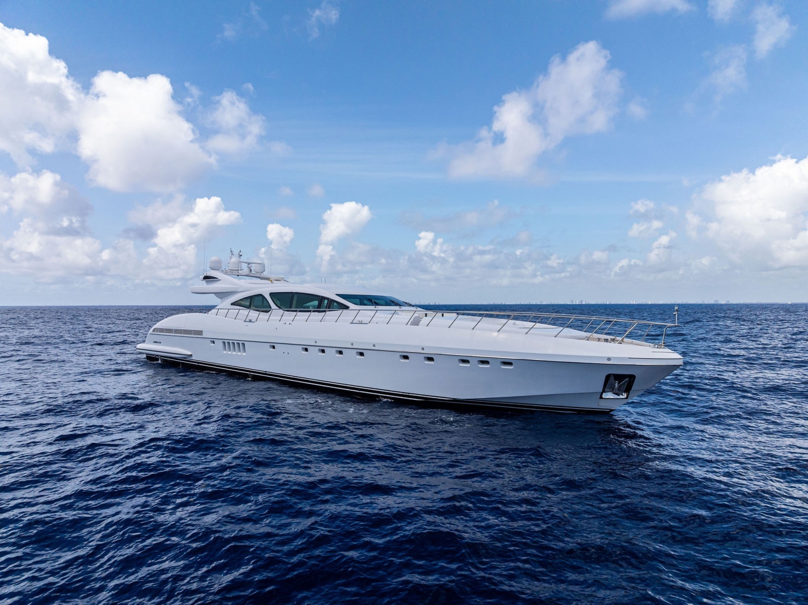 2005 Mangusta 130