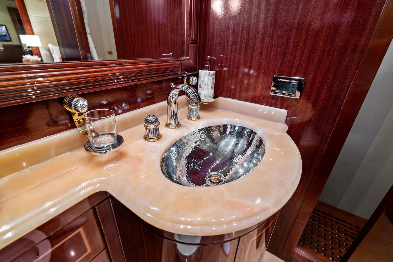 INCOGNITO 130ft Mangusta Yacht For Sale