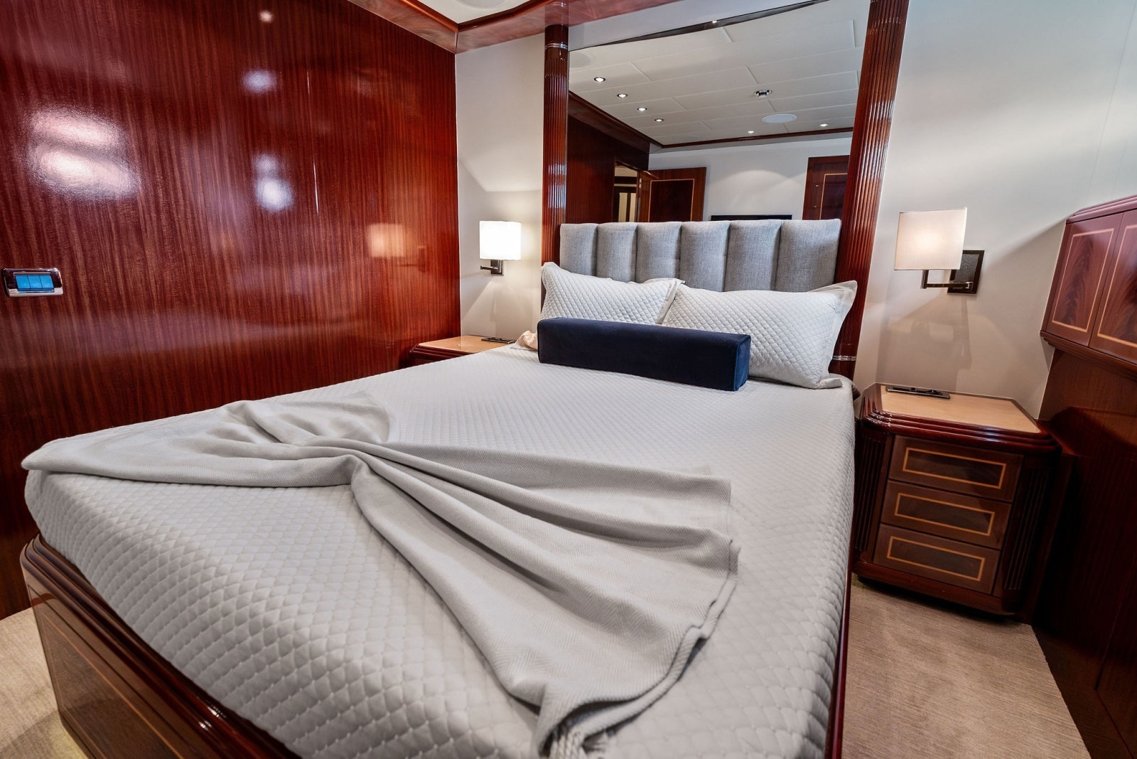 INCOGNITO 130ft Mangusta Yacht For Sale