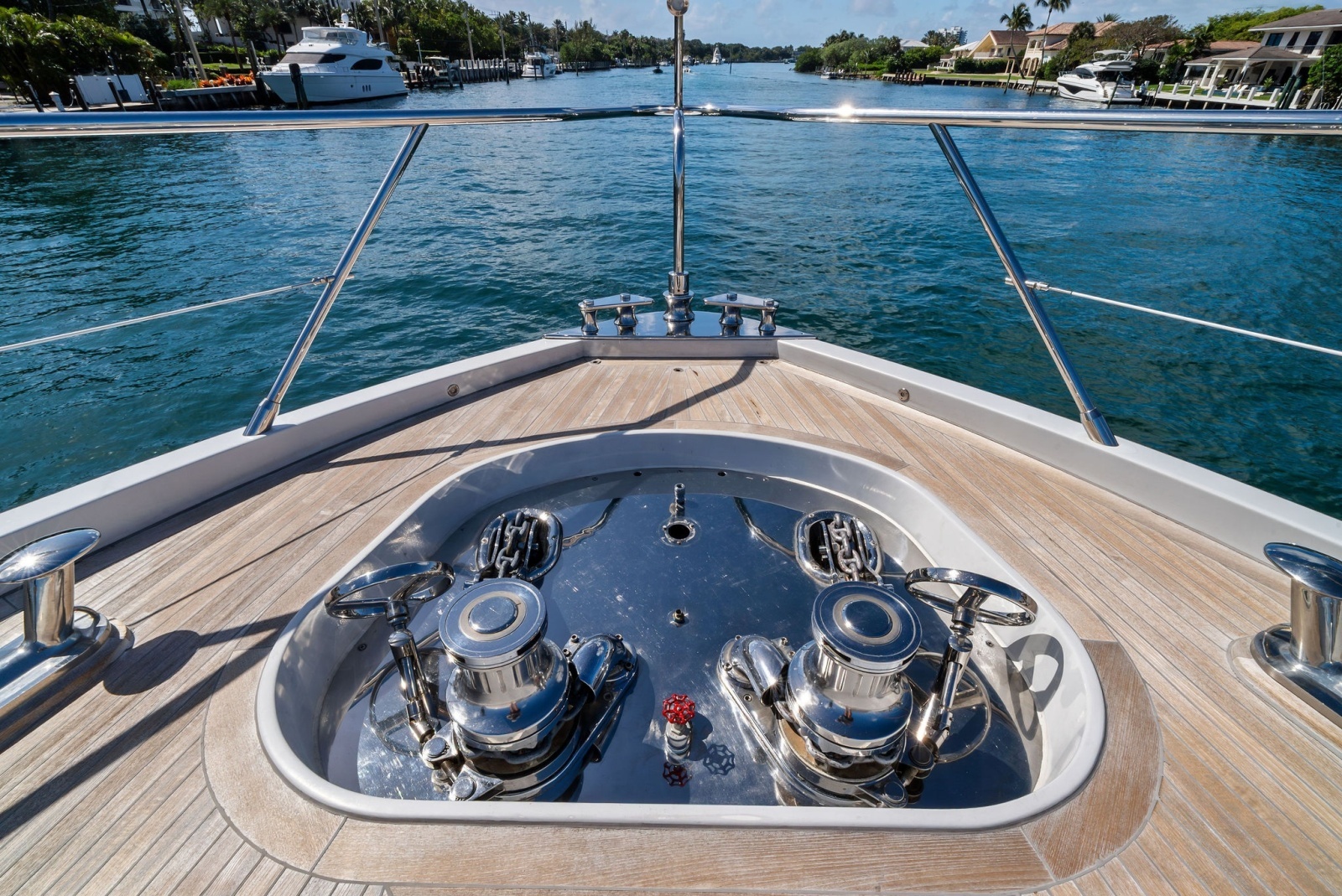 INCOGNITO 130ft Mangusta Yacht For Sale