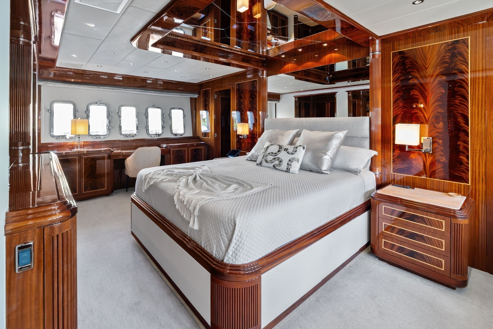 INCOGNITO 130ft Mangusta Yacht For Sale