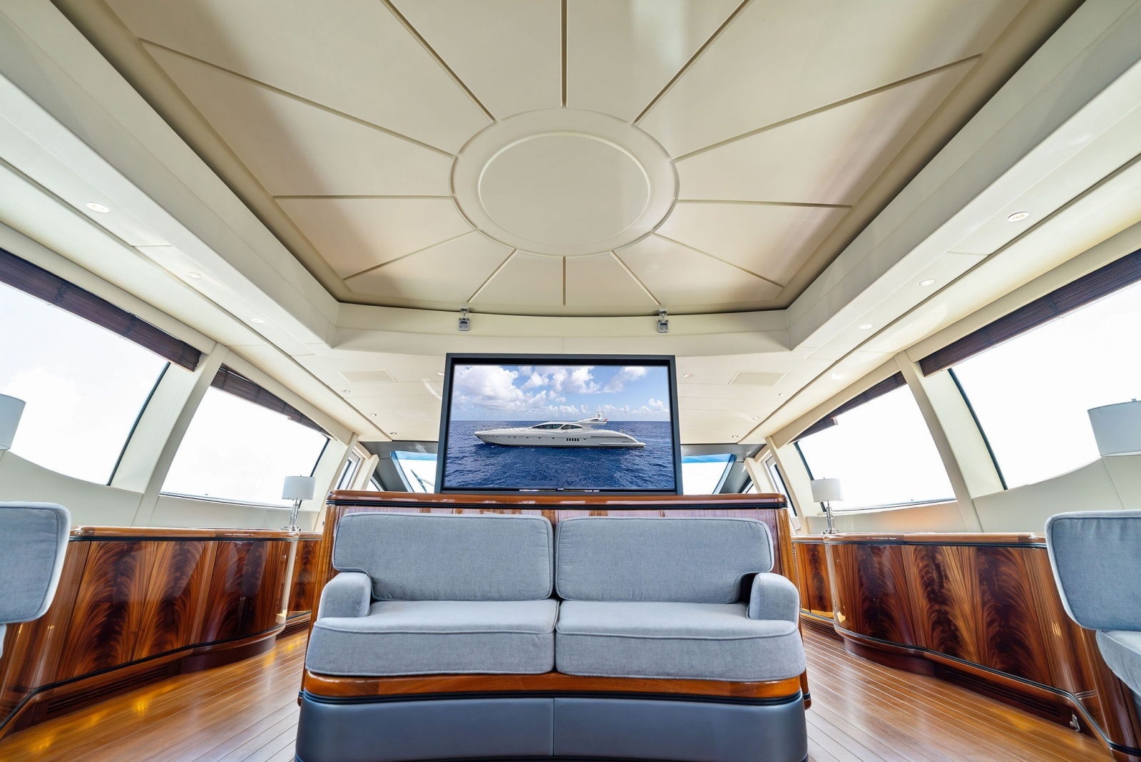 INCOGNITO 130ft Mangusta Yacht For Sale