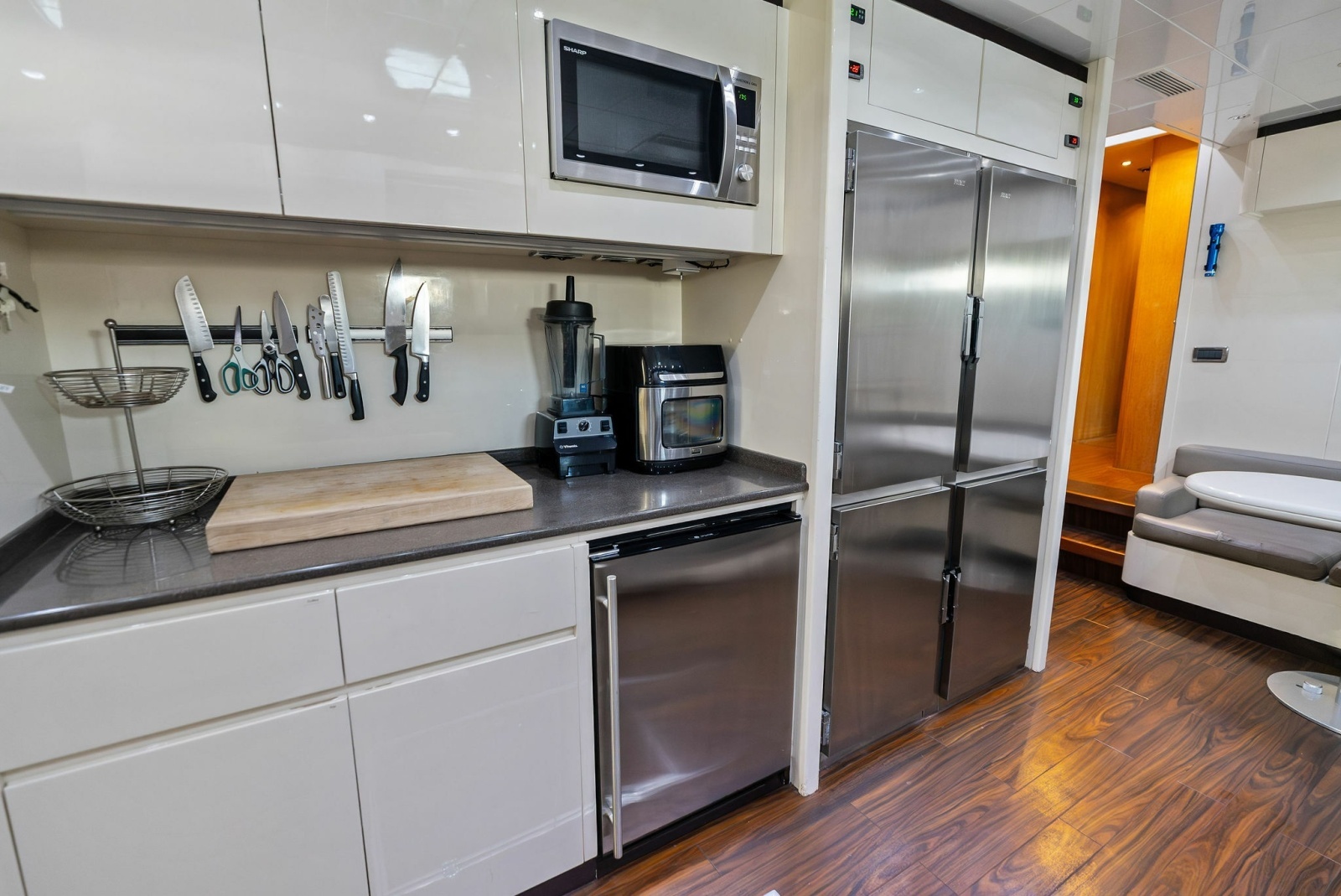 INCOGNITO 130ft Mangusta Yacht For Sale