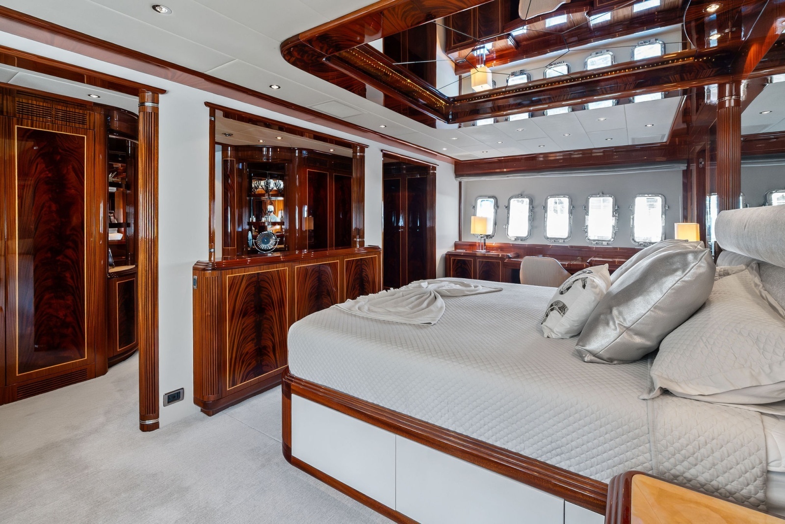 INCOGNITO 130ft Mangusta Yacht For Sale