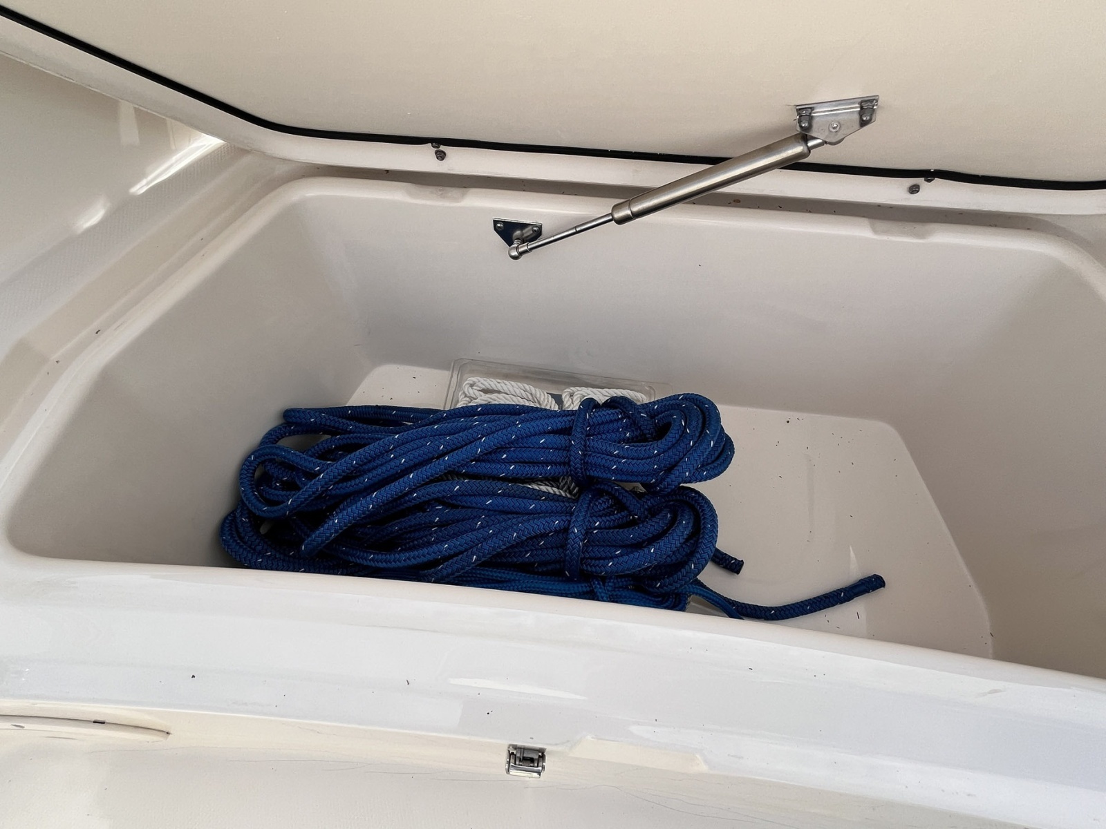 18ft Grady White Yacht For Sale