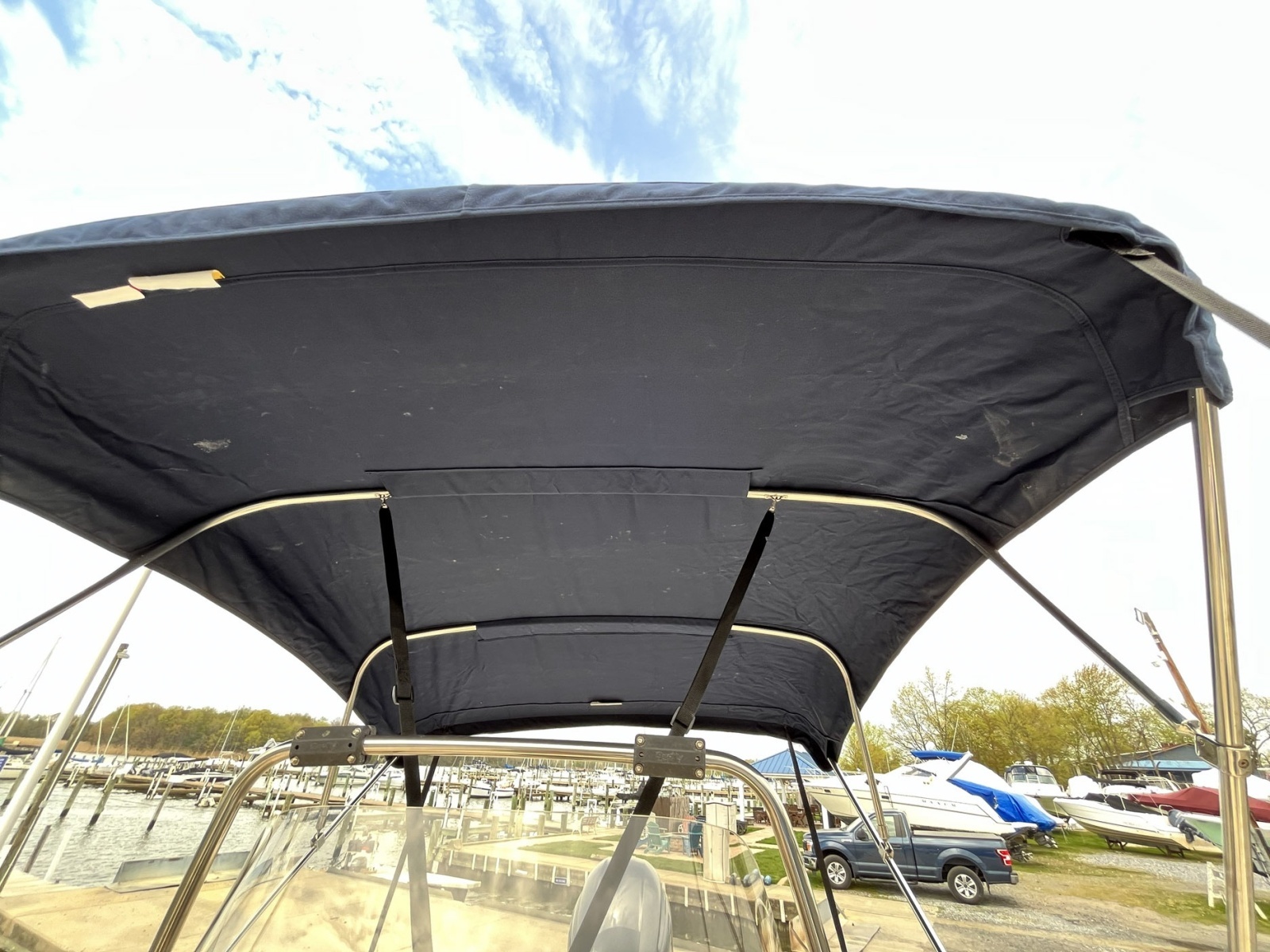 18ft Grady White Yacht For Sale