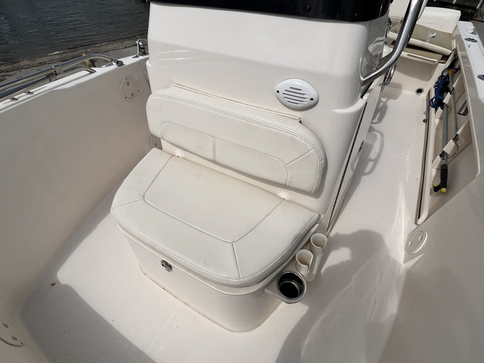 18ft Grady White Yacht For Sale