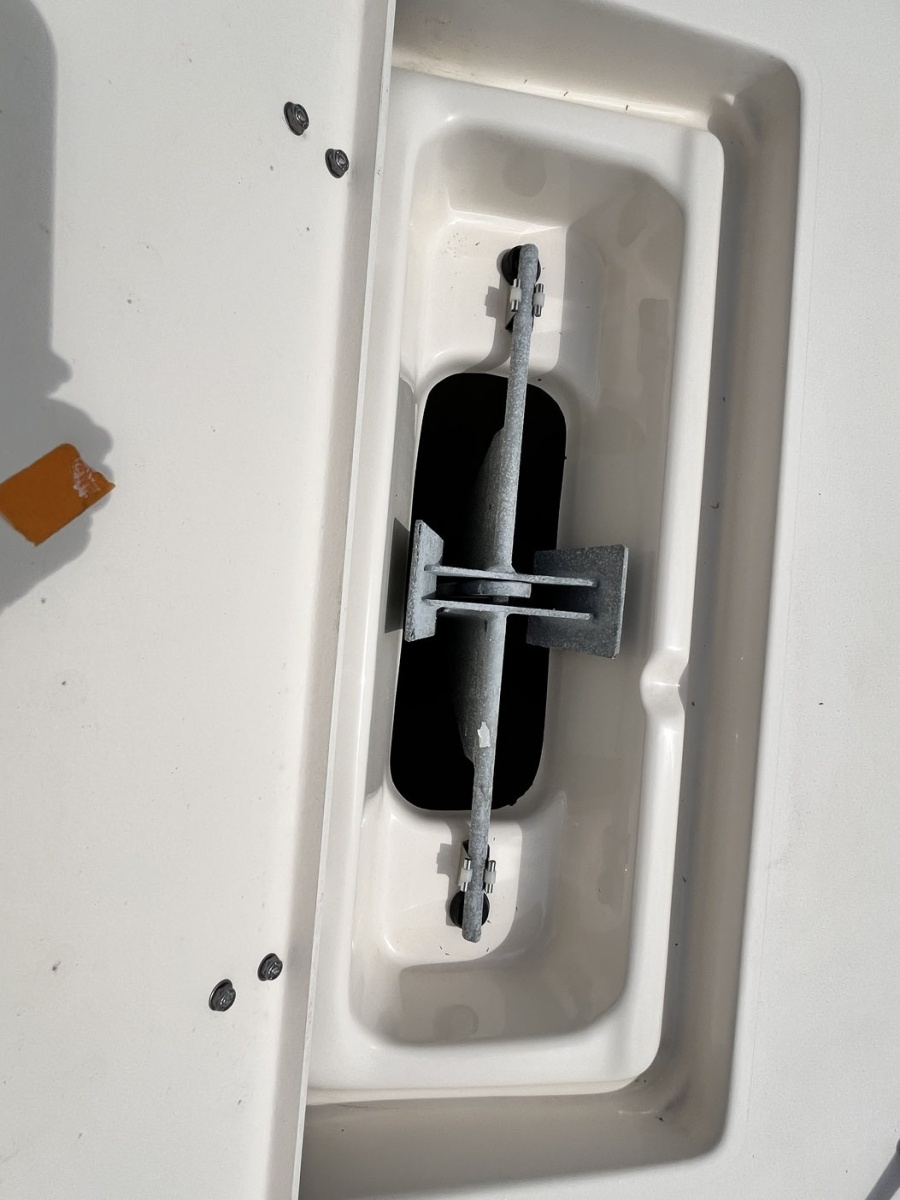 18ft Grady White Yacht For Sale