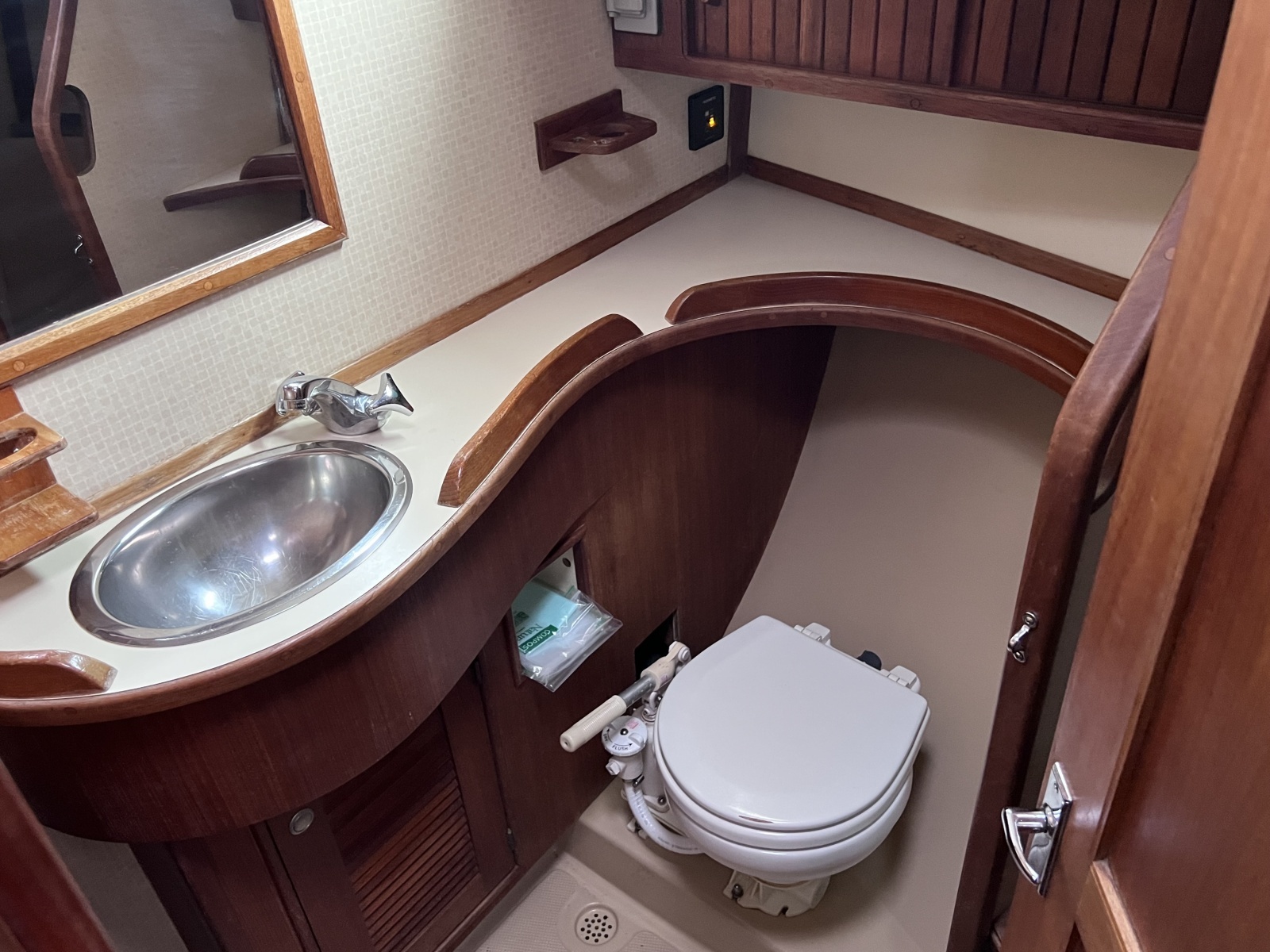 37ft Island Packet Yacht For Sale