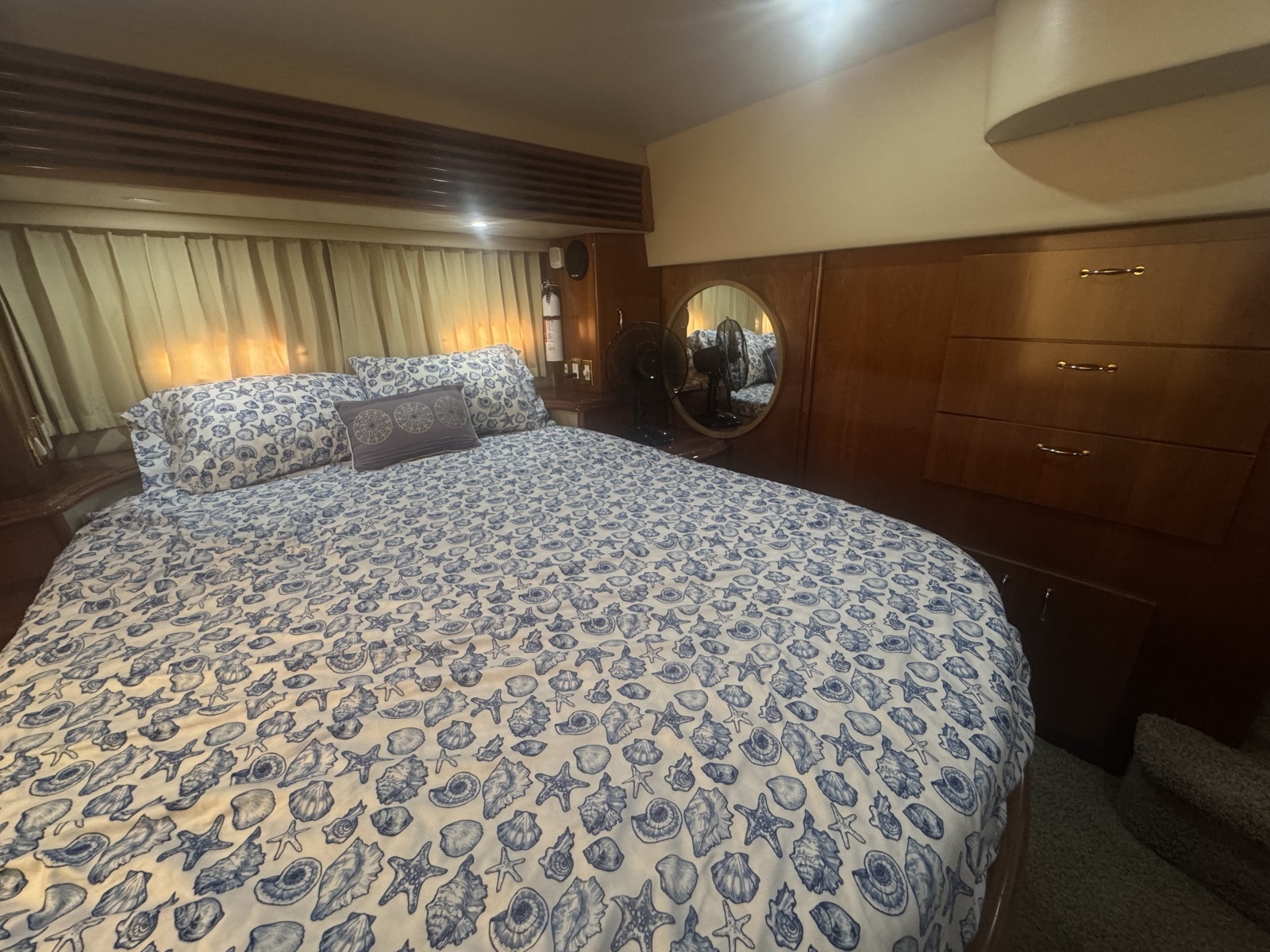 46ft Carver Yacht For Sale