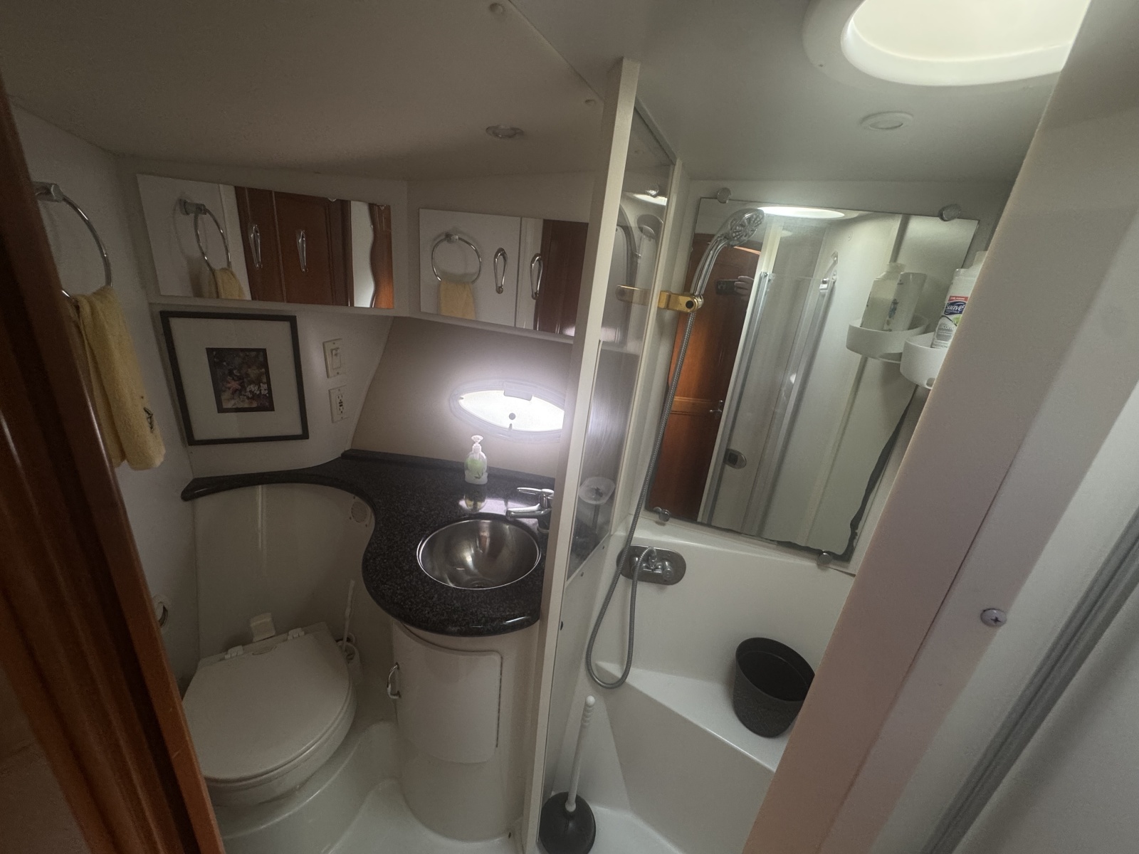 2003 Carver 444 Cockpit Motor Yacht
