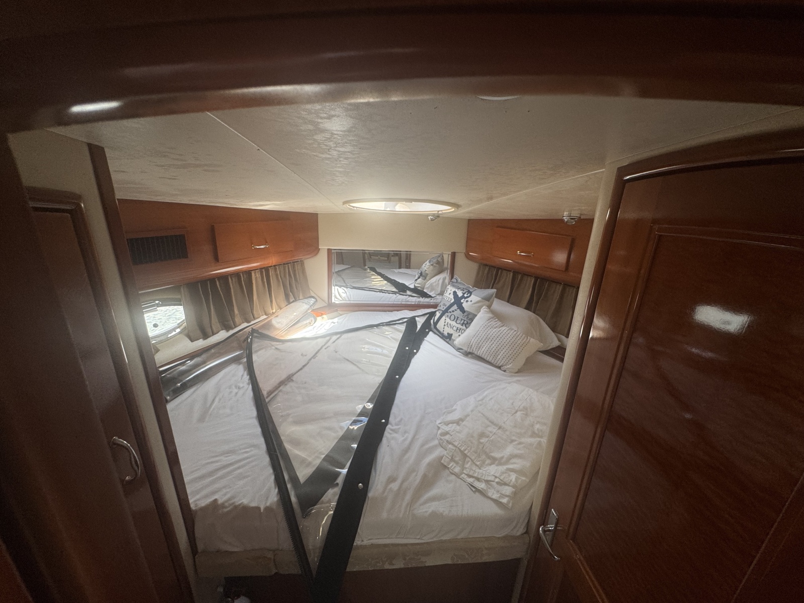 2003 Carver 444 Cockpit Motor Yacht