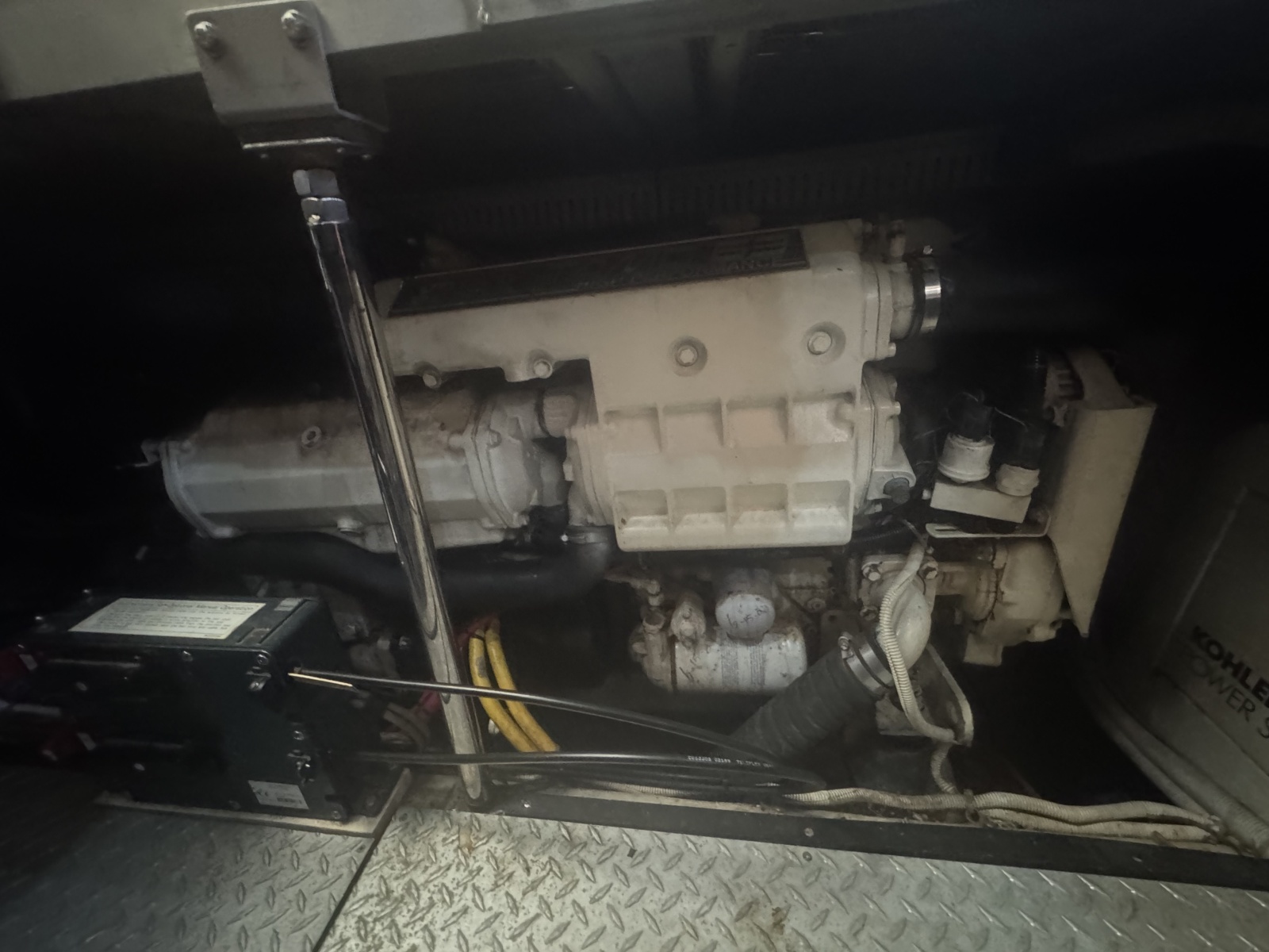 2003 Carver 444 Cockpit Motor Yacht