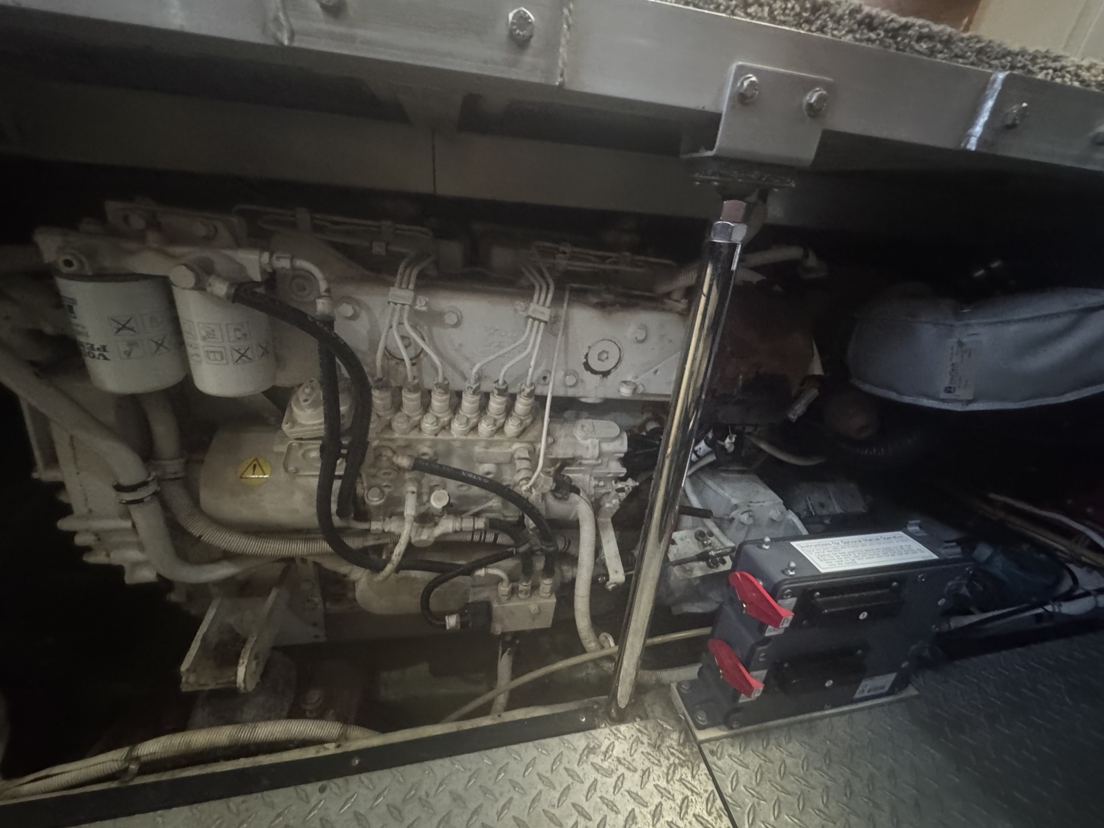 2003 Carver 444 Cockpit Motor Yacht