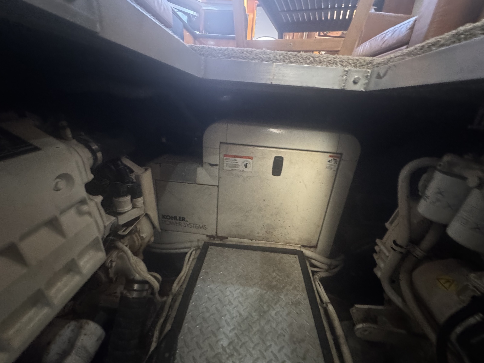 2003 Carver 444 Cockpit Motor Yacht