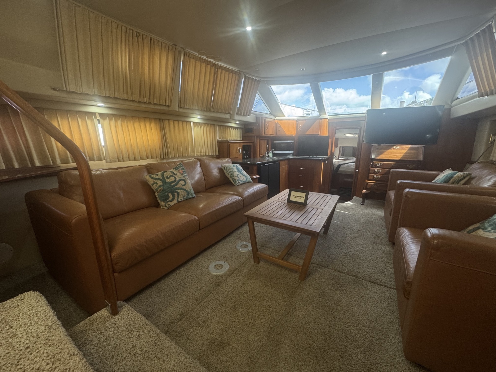 46ft Carver Yacht For Sale