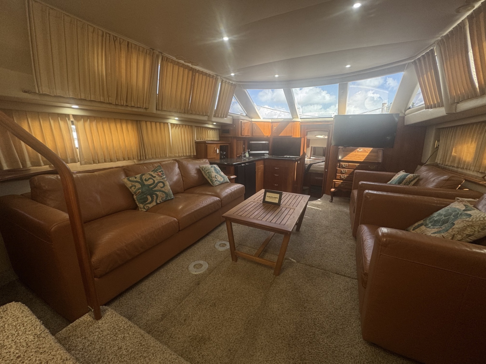 46ft Carver Yacht For Sale