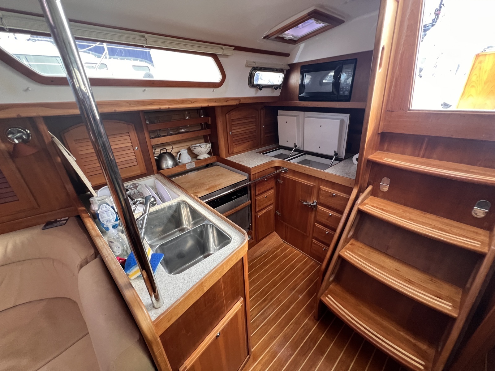 42ft Sabre Yacht For Sale