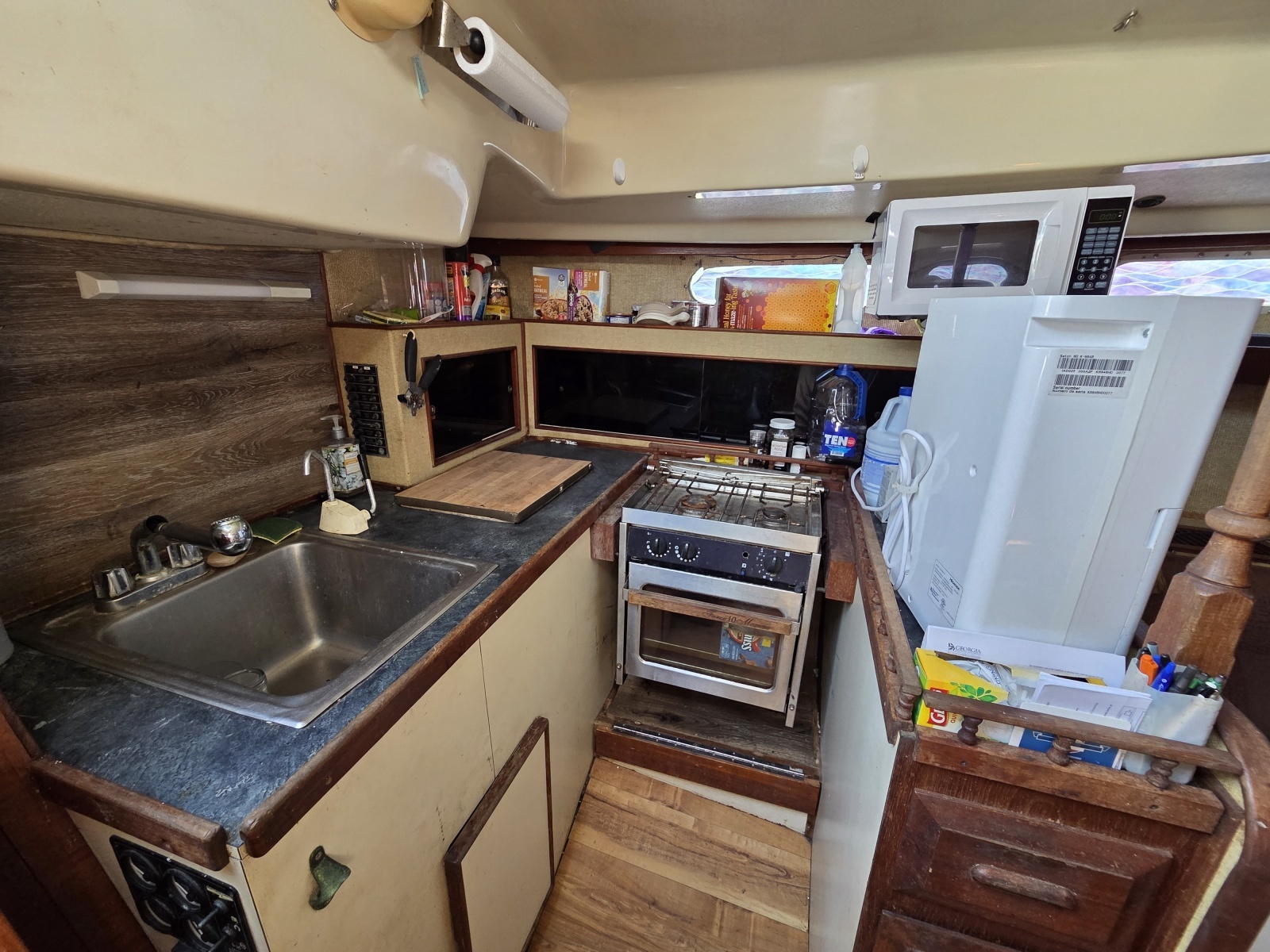 Seminole Wind 33ft Morgan Yacht For Sale