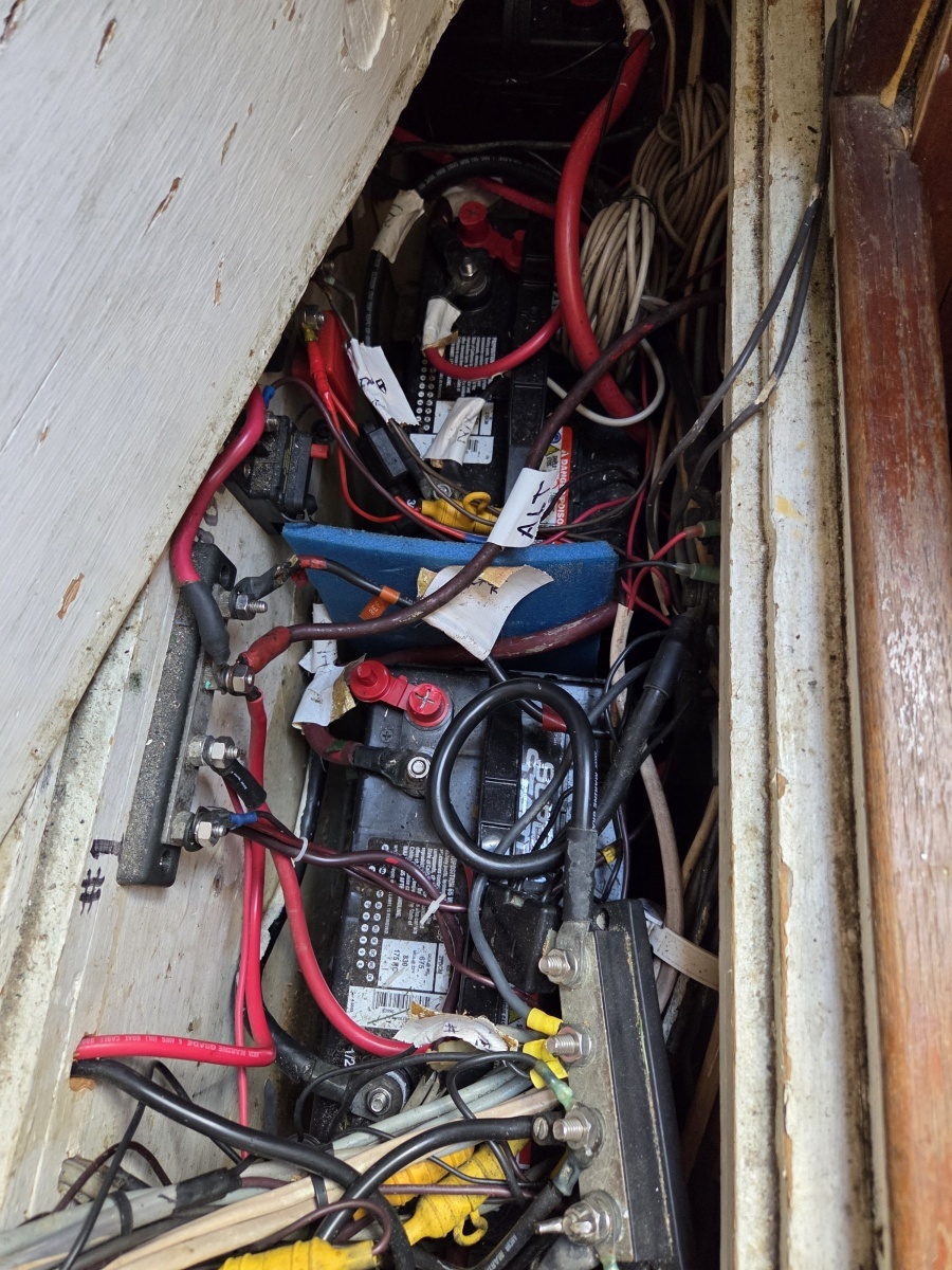 Seminole Wind 33ft Morgan Yacht For Sale