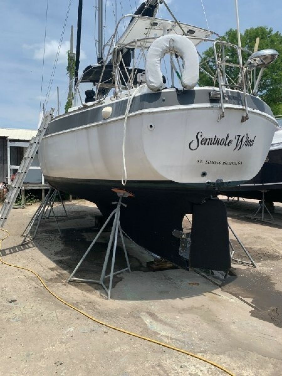 Seminole Wind 33ft Morgan Yacht For Sale