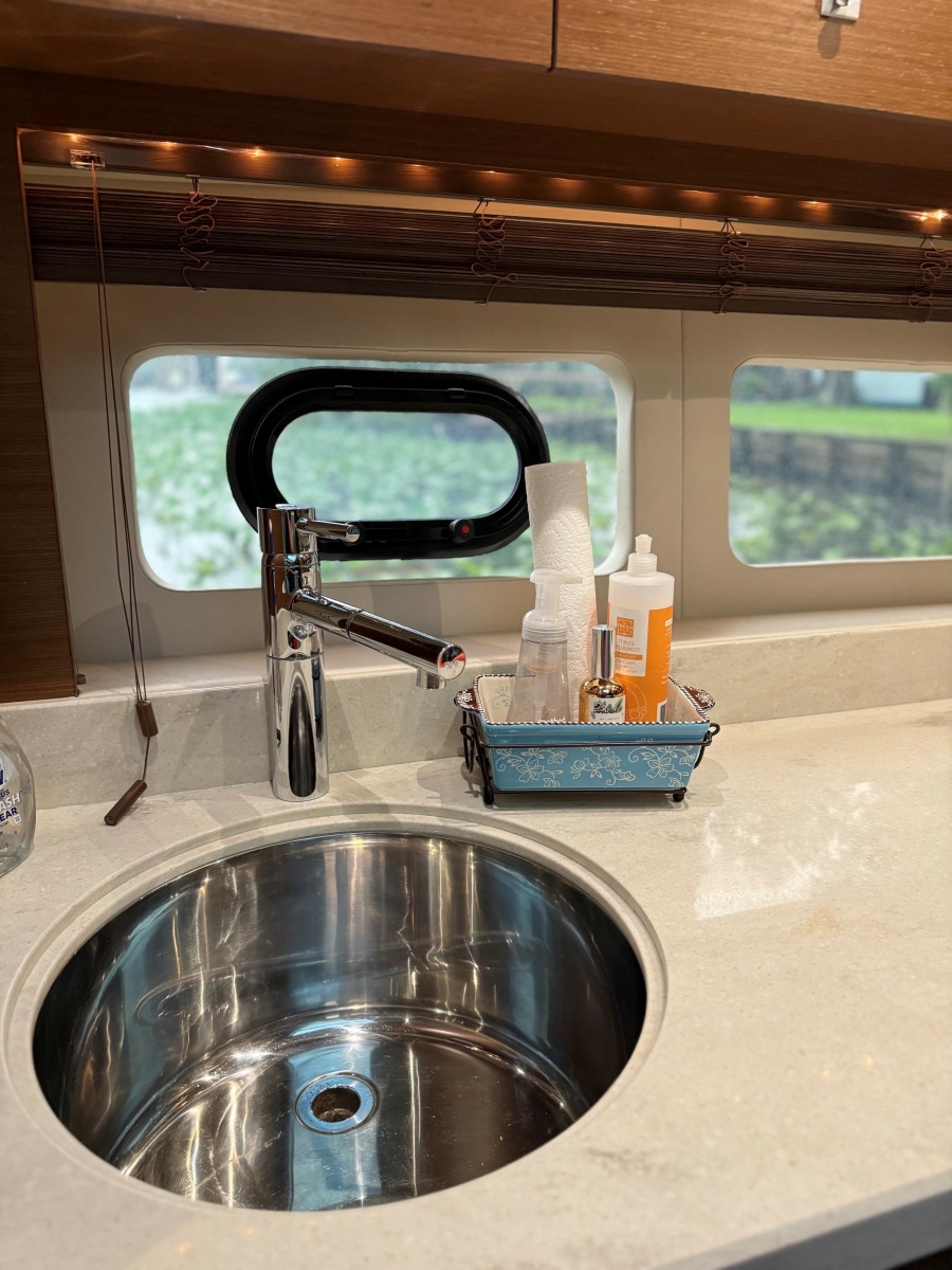 2016 Sea Ray 510 SUNDANCER