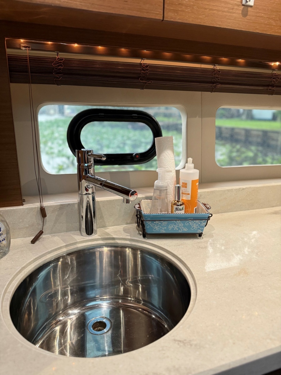 2016 Sea Ray 510 SUNDANCER
