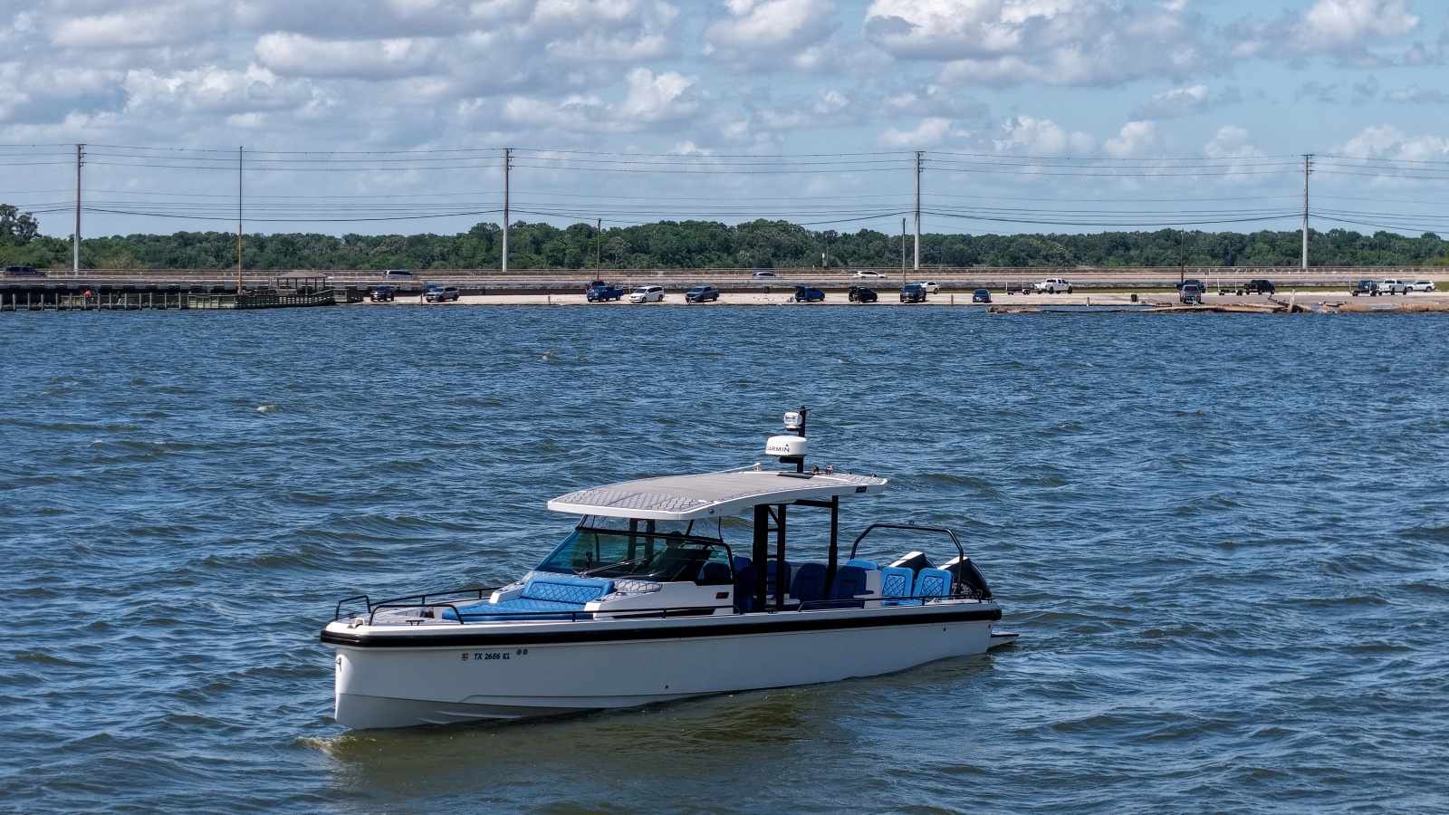 2019 Axopar 37 Sun Top