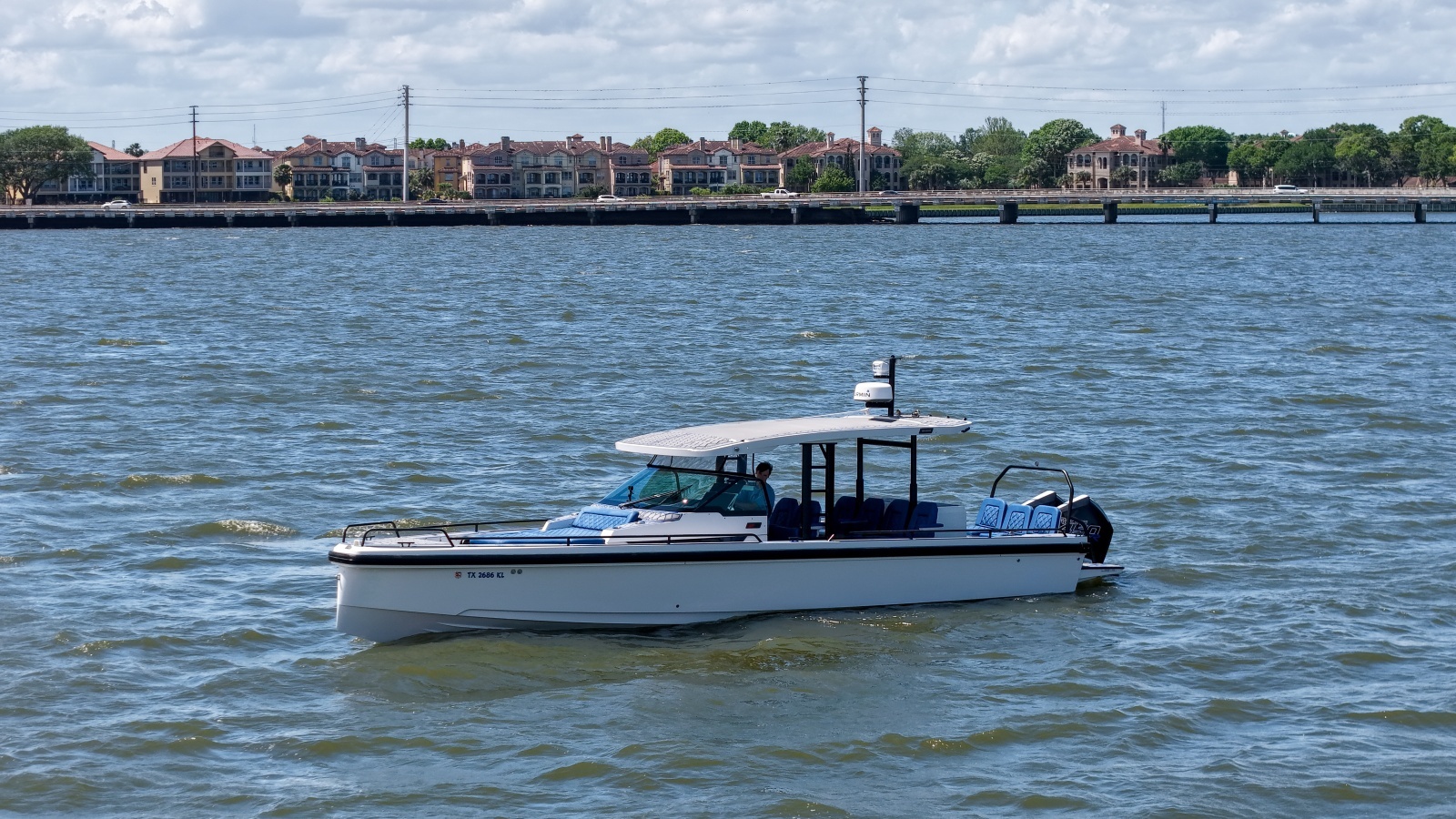 2019 Axopar 37 Sun Top