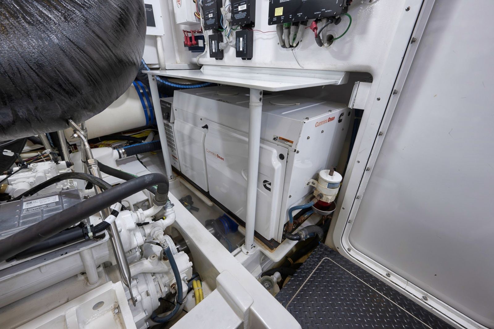 76' 2015 Viking Enclosed Bridge