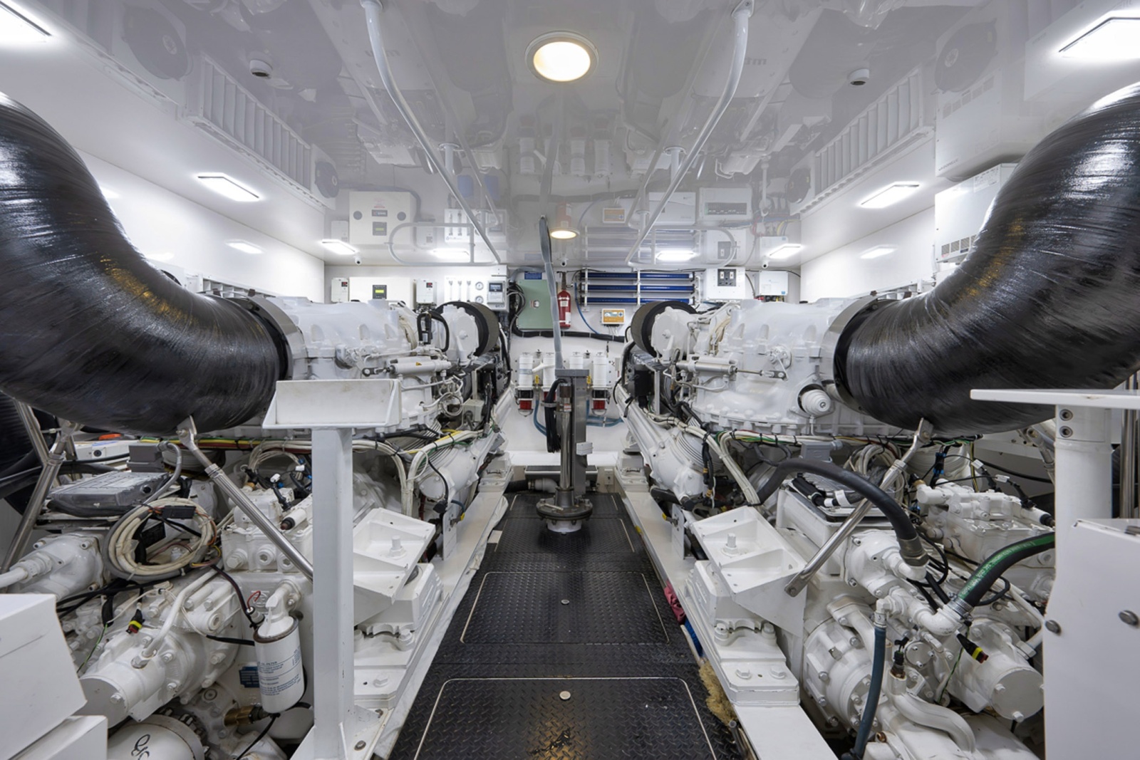 76' 2015 Viking Enclosed Bridge