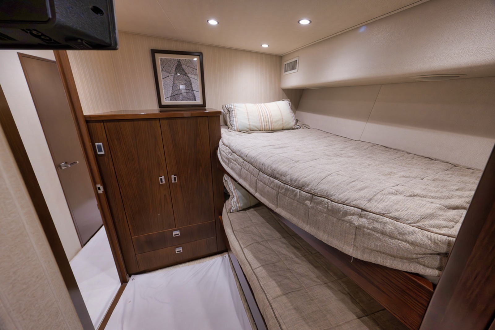 76' 2015 Viking Enclosed Bridge