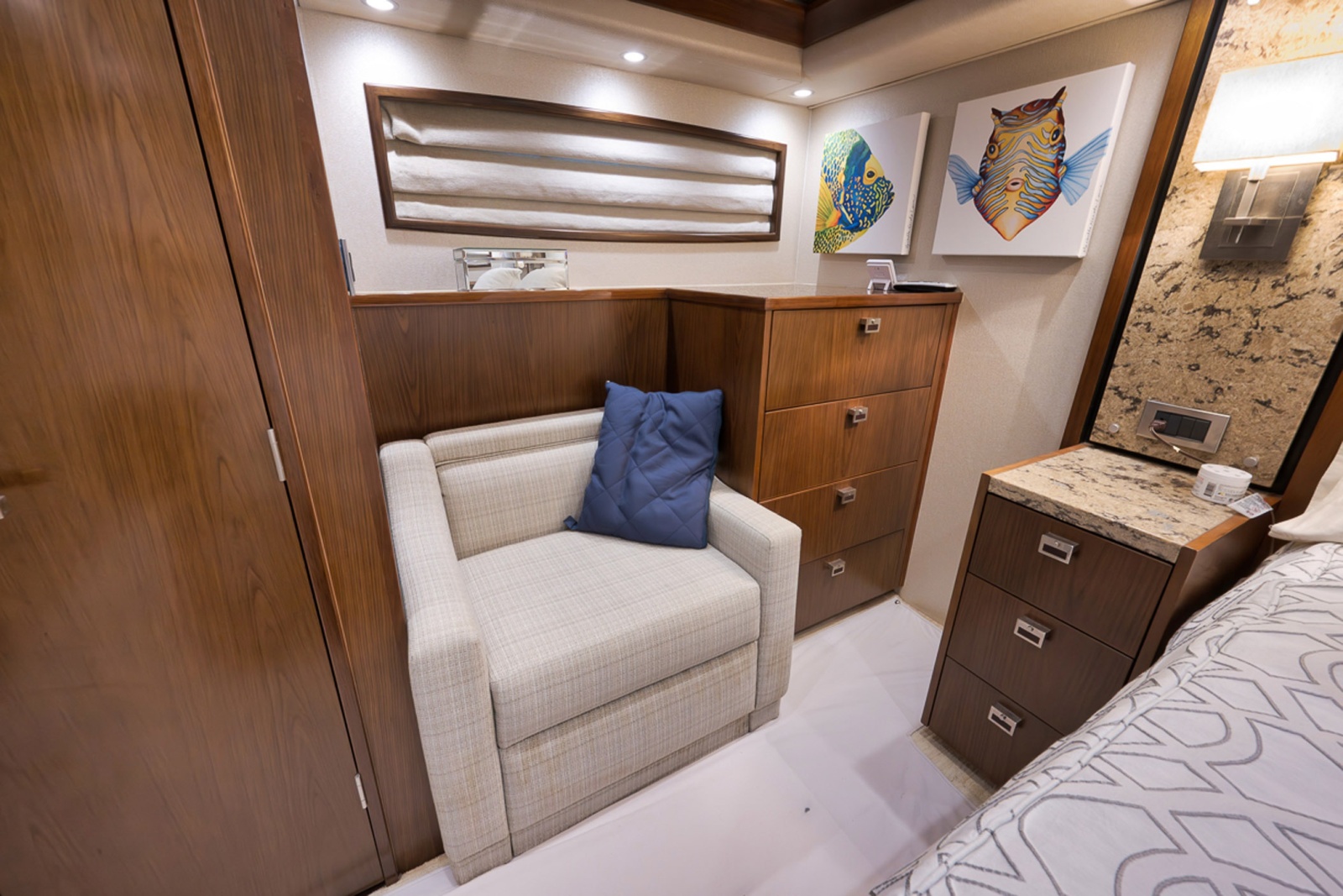 76' 2015 Viking Enclosed Bridge