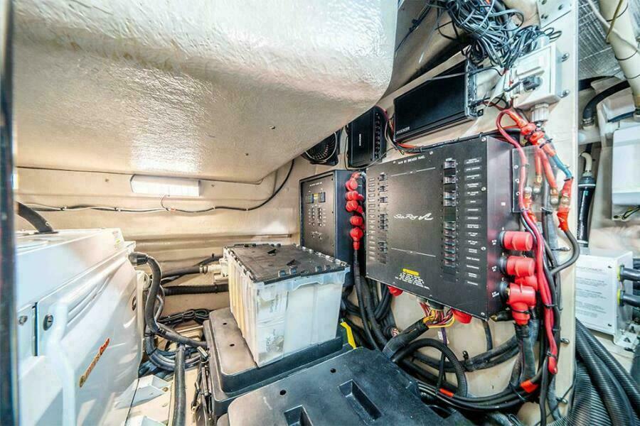 60' 2012 Sea Ray 610 Sundancer