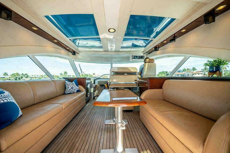 60' 2012 Sea Ray 610 Sundancer