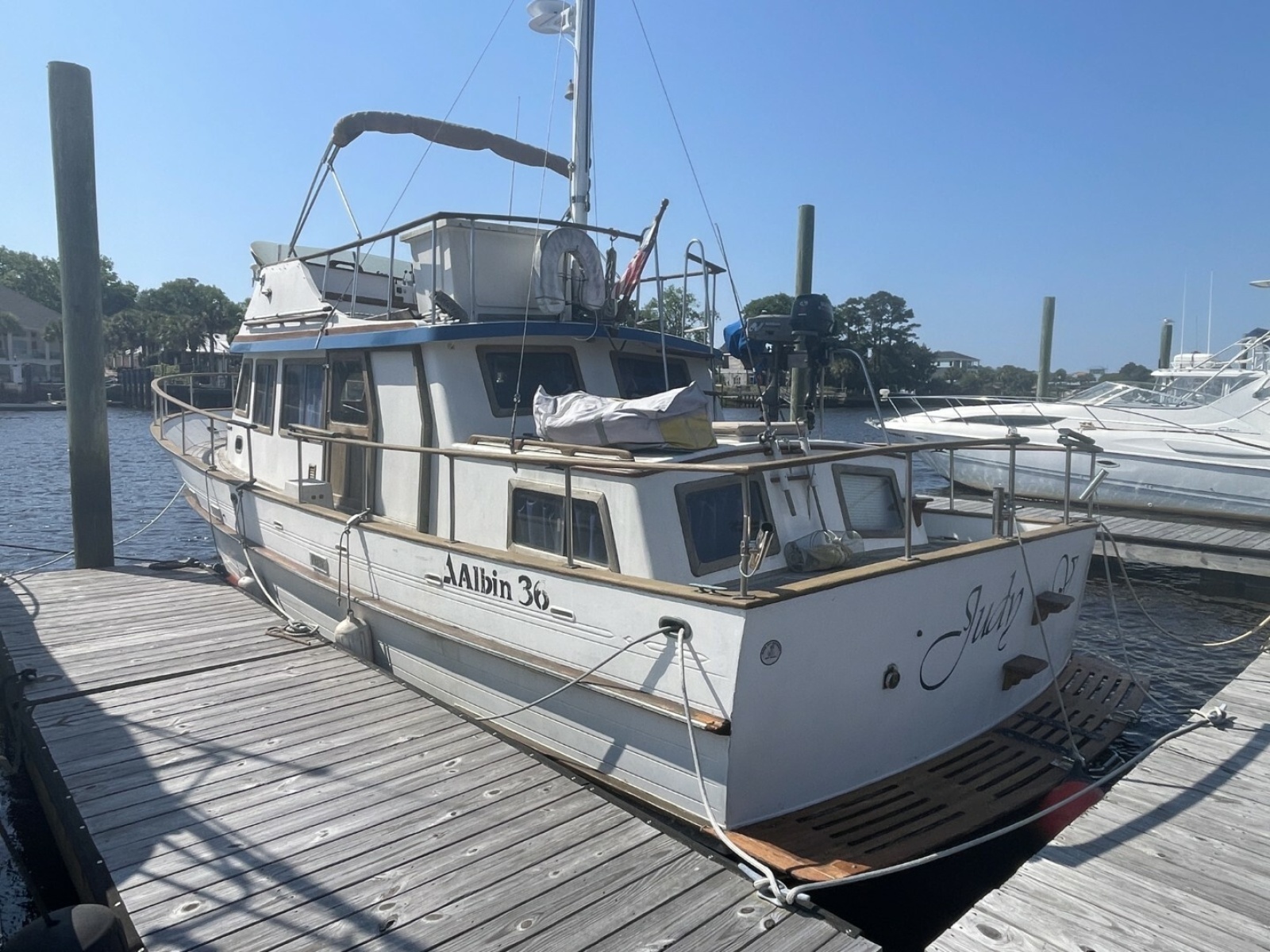 Judy V 36ft Albin Yacht For Sale