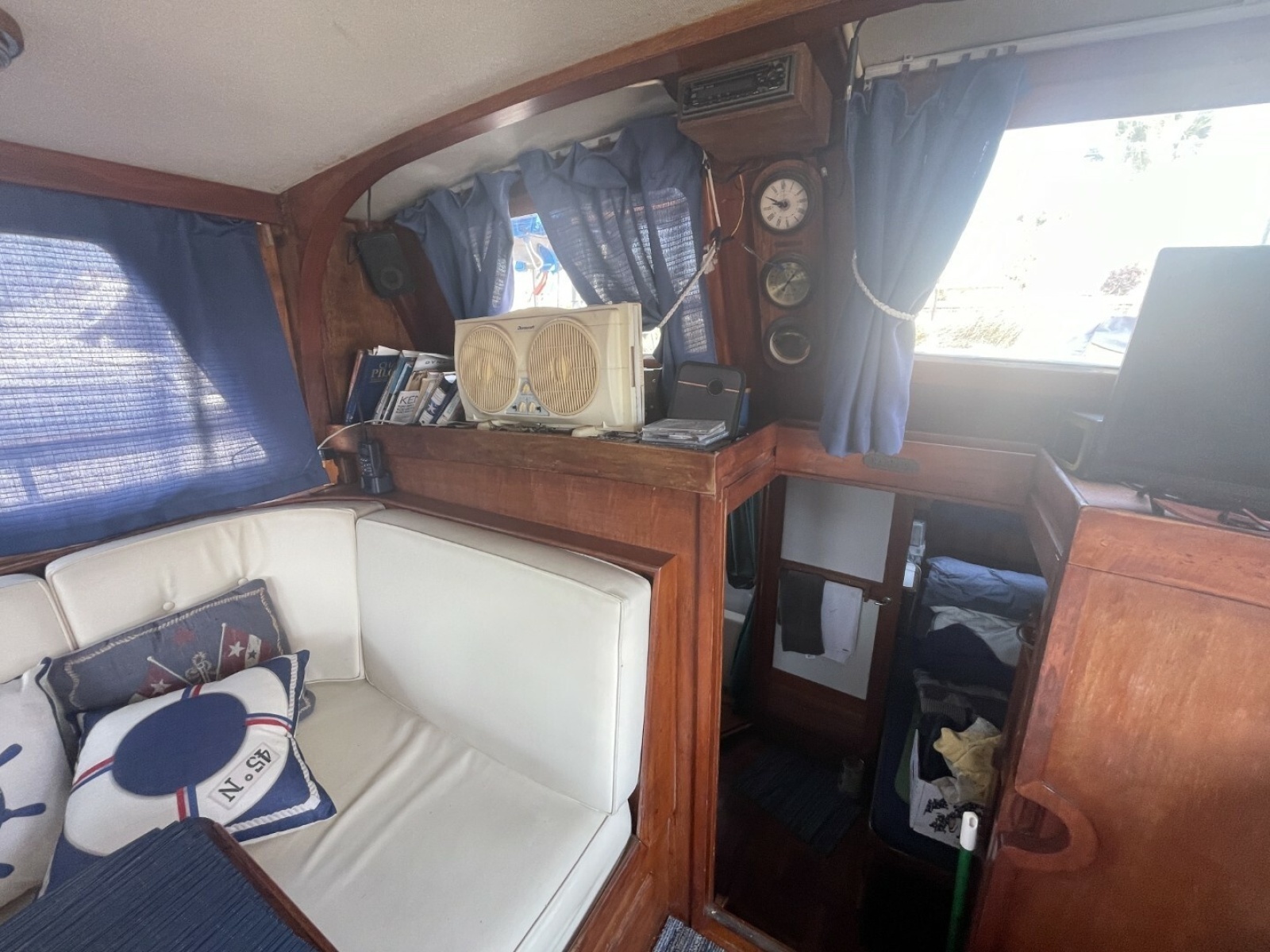 Judy V 36ft Albin Yacht For Sale