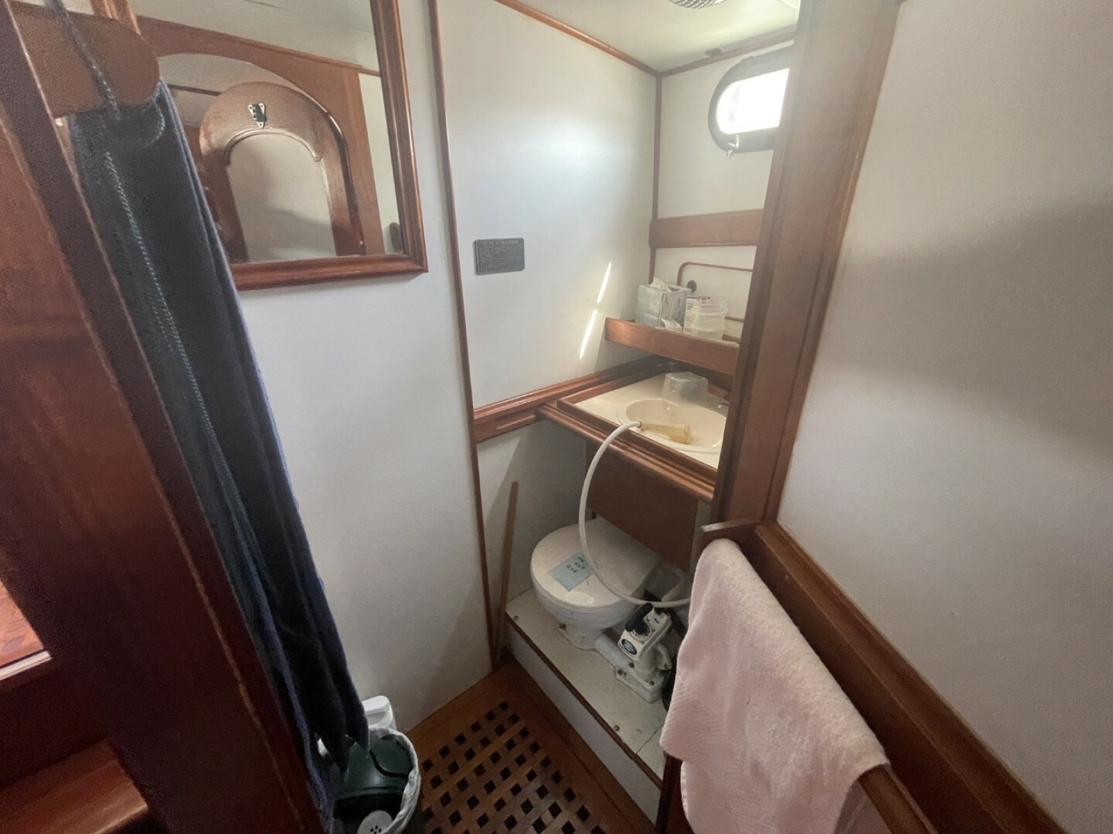 Judy V 36ft Albin Yacht For Sale