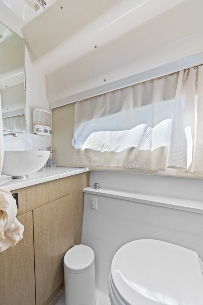 Wanderlust 42ft Regal Yacht For Sale