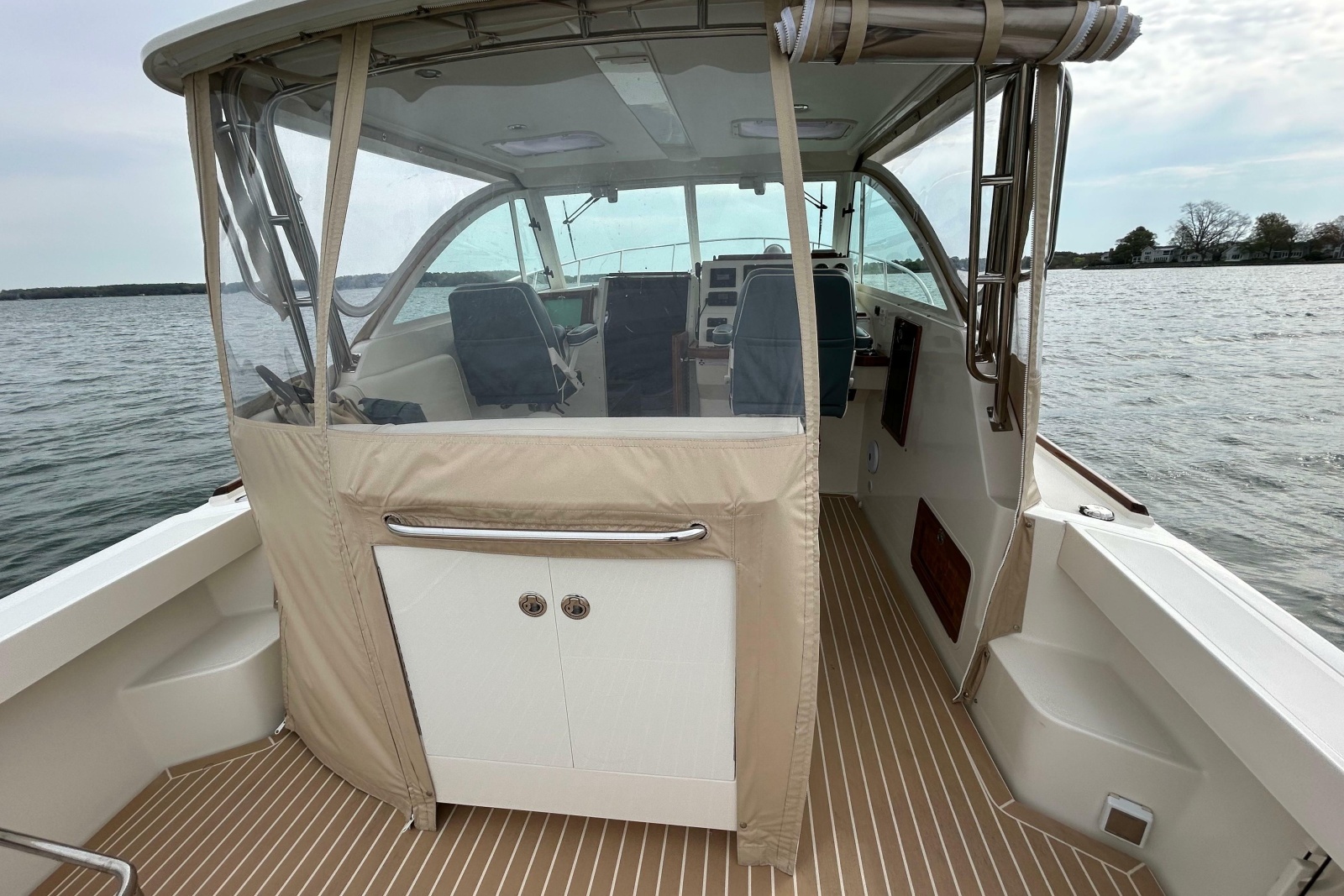 Bonheur 32ft Hunt Yachts Yacht For Sale