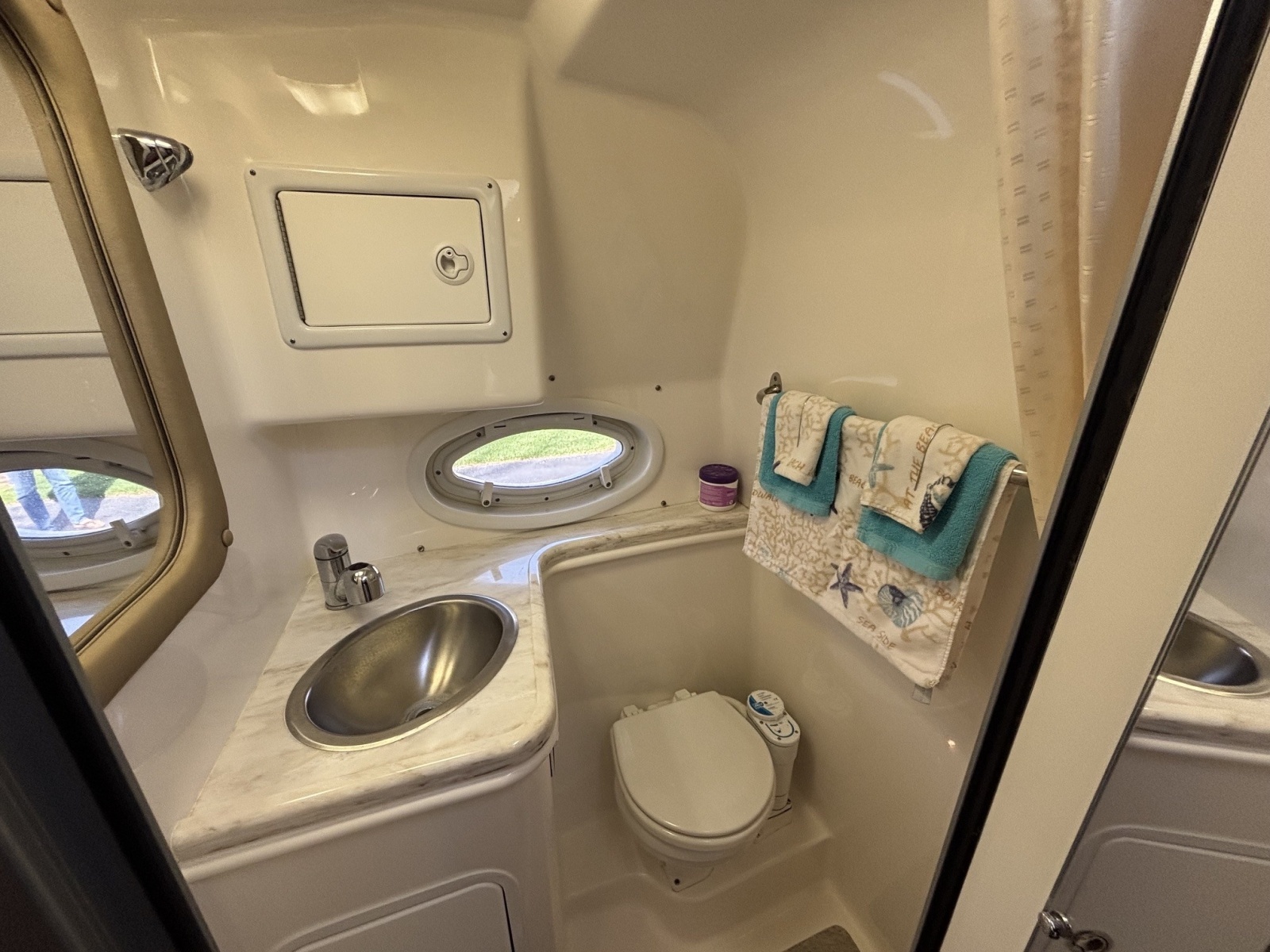 2014 Rinker 290 EC