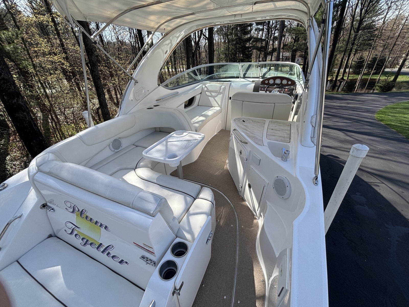 29ft Rinker Yacht For Sale