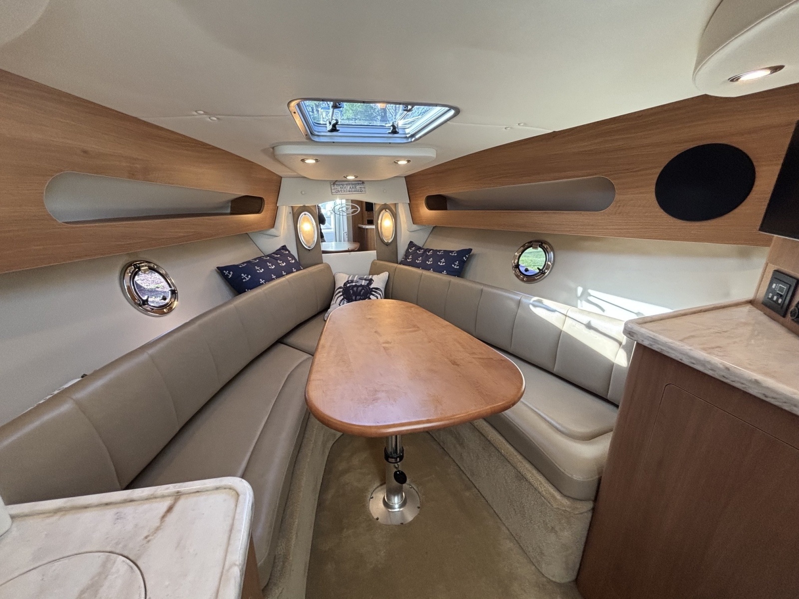 29ft Rinker Yacht For Sale