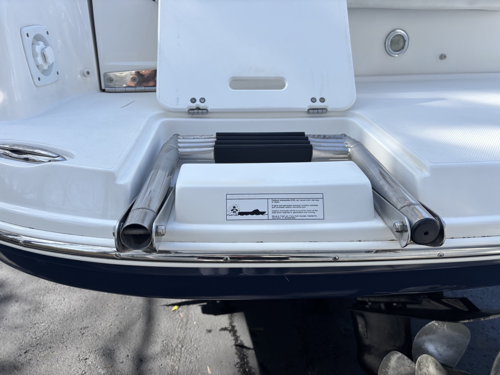 2014 Rinker 290 EC