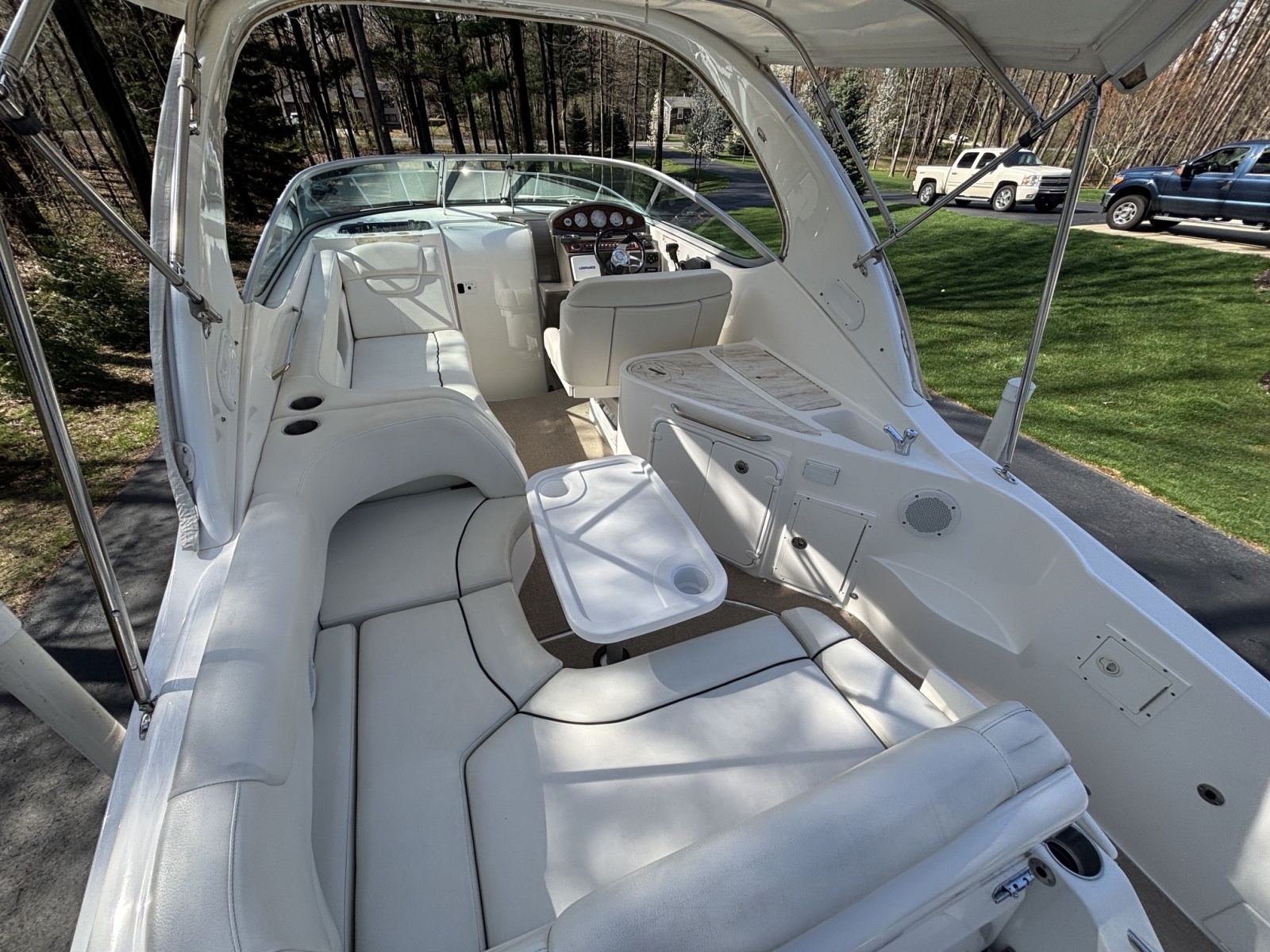 29ft Rinker Yacht For Sale