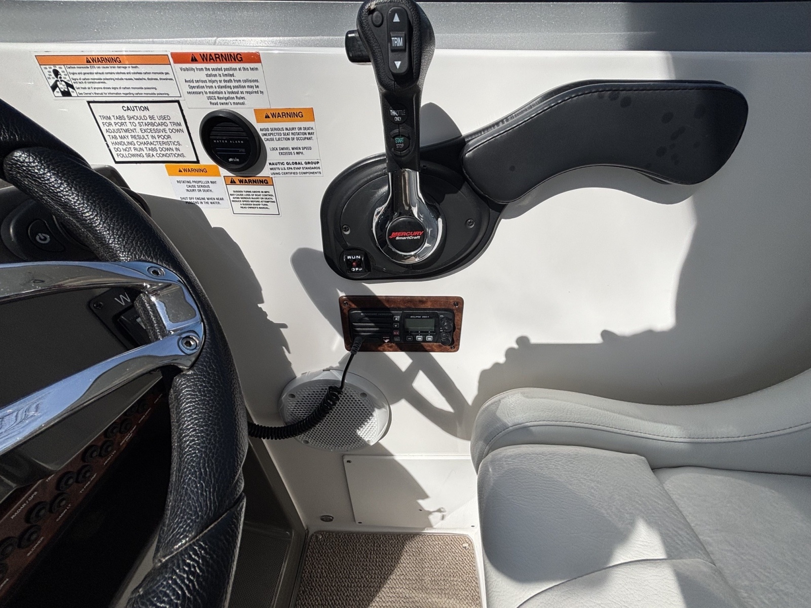 2014 Rinker 290 EC