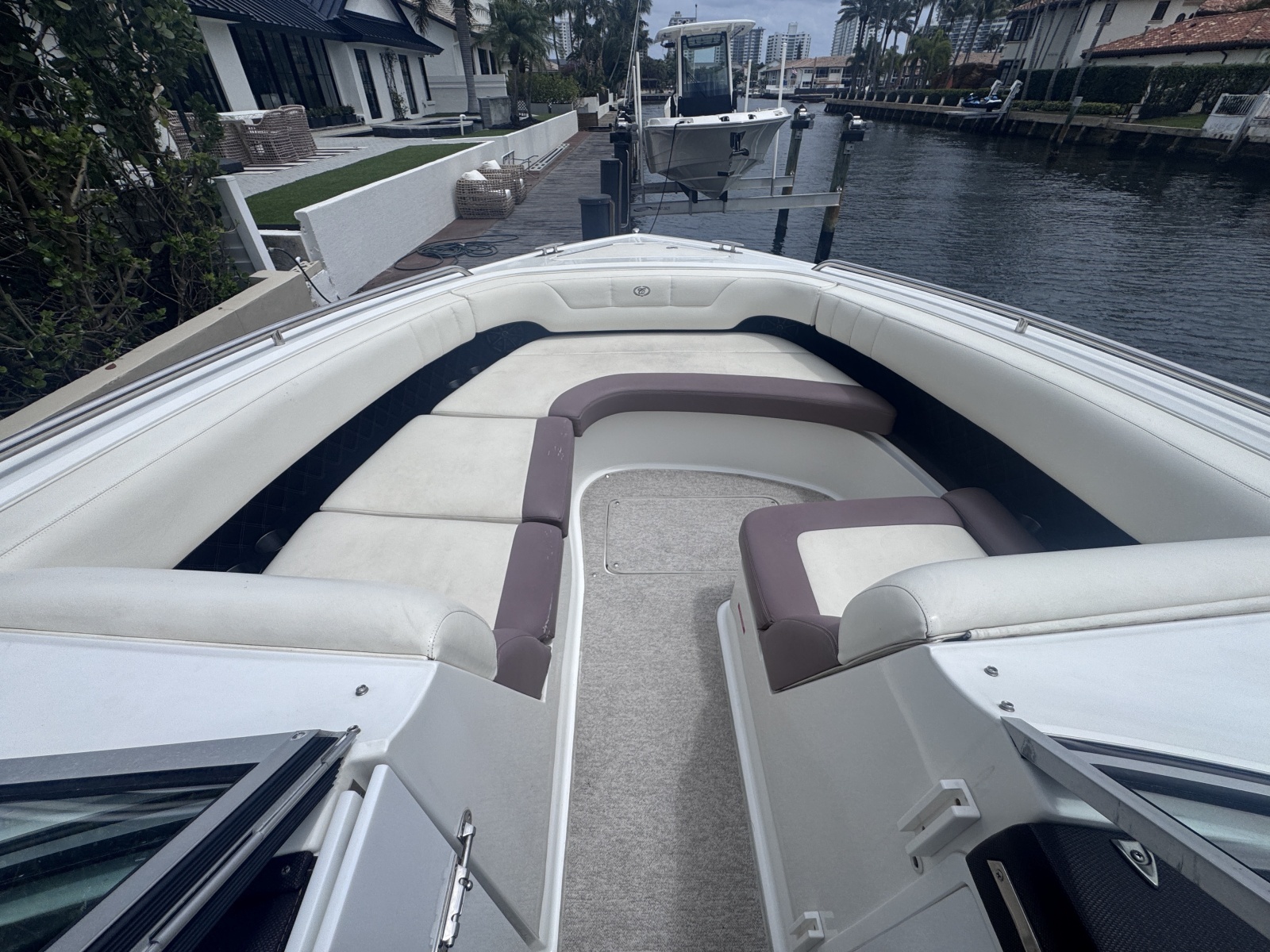 29ft Cobalt Yacht For Sale