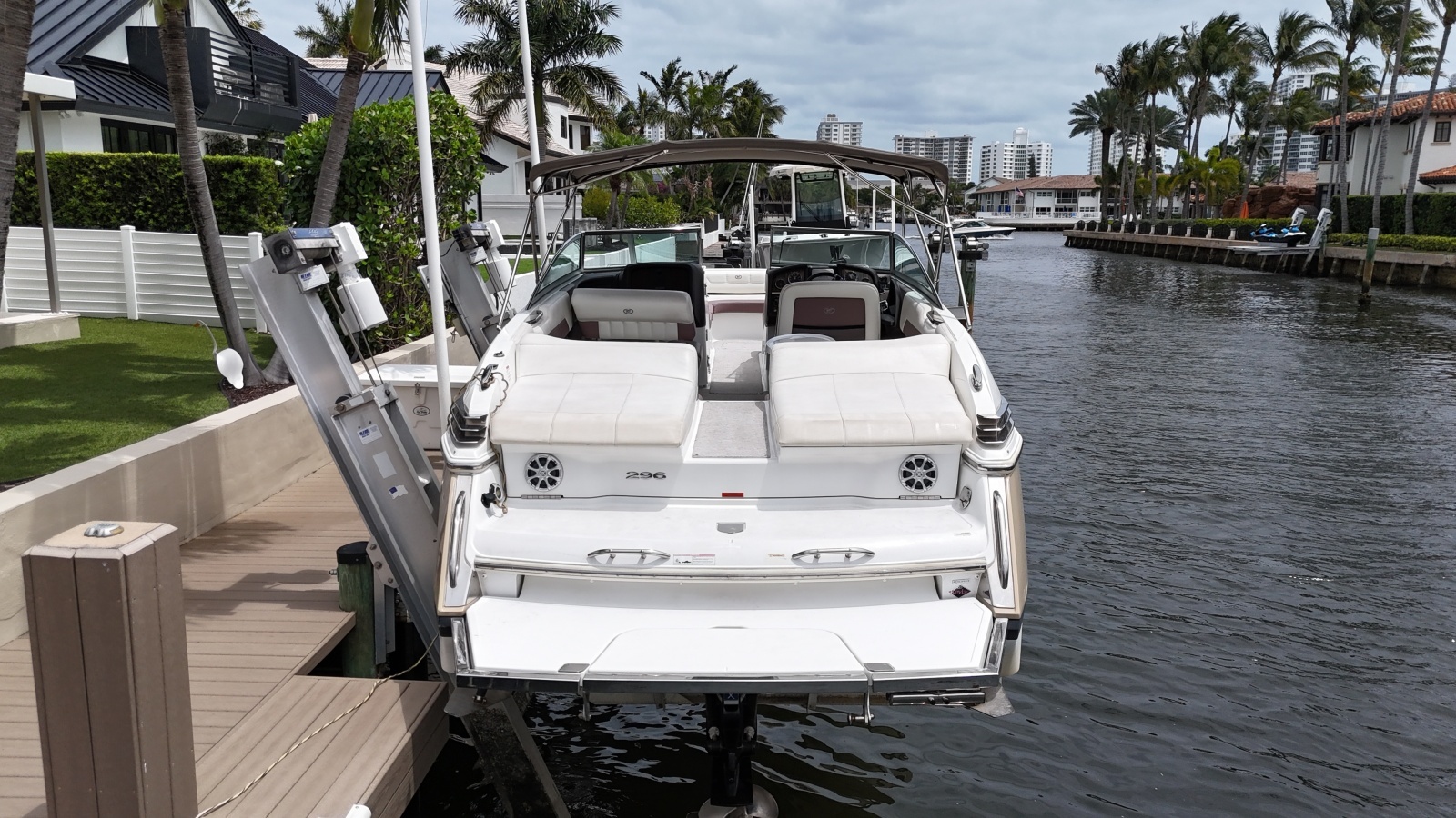 29ft Cobalt Yacht For Sale