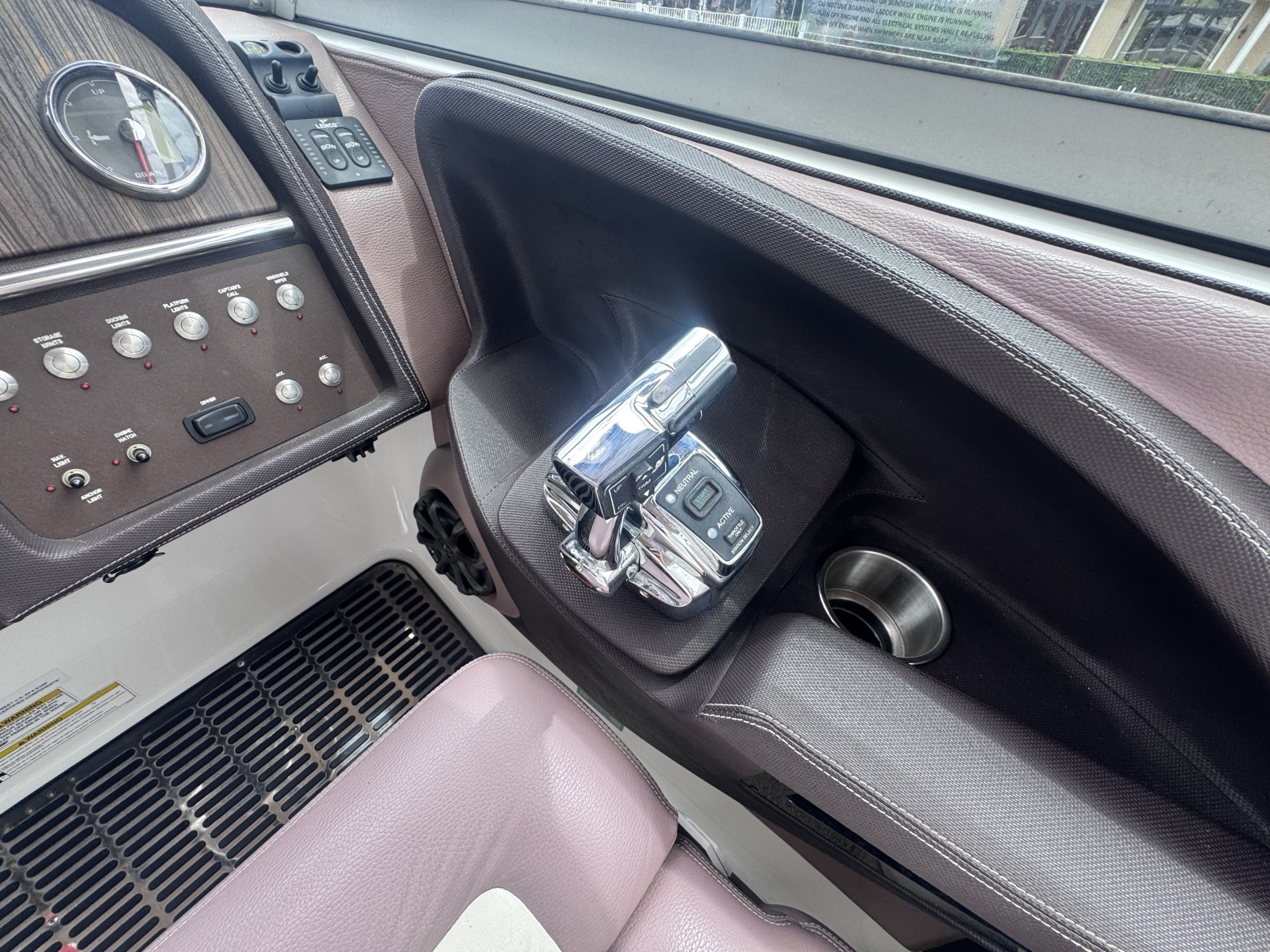 29ft Cobalt Yacht For Sale