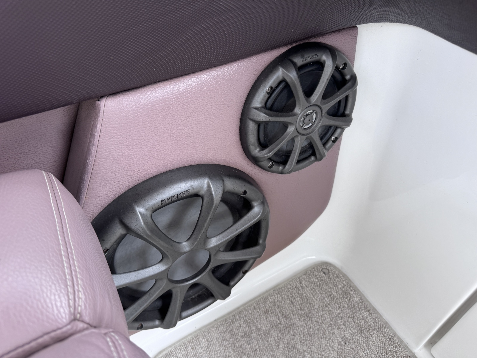 29ft Cobalt Yacht For Sale